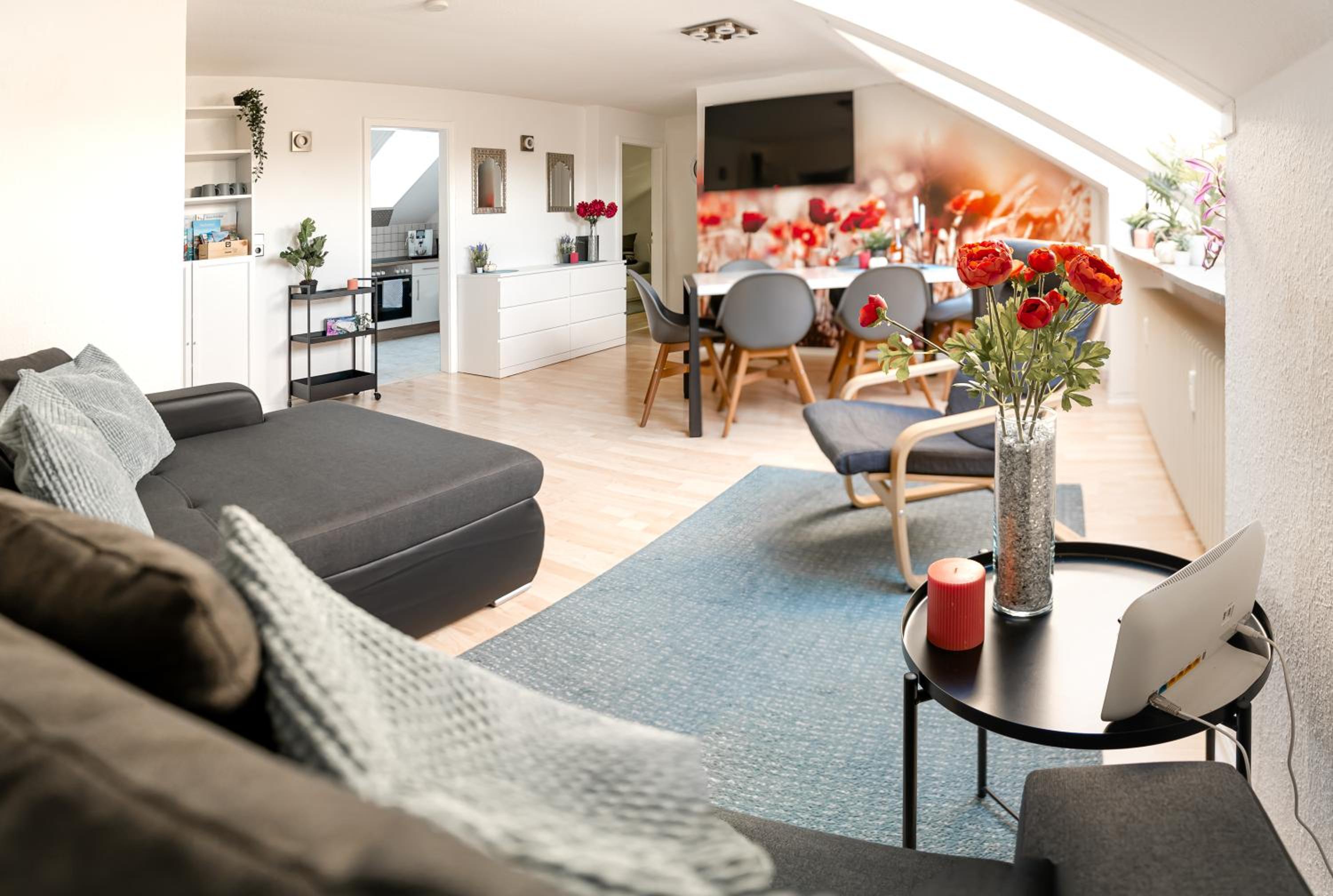 Three-Bedroom Premium Apartment with Balcony photo 1