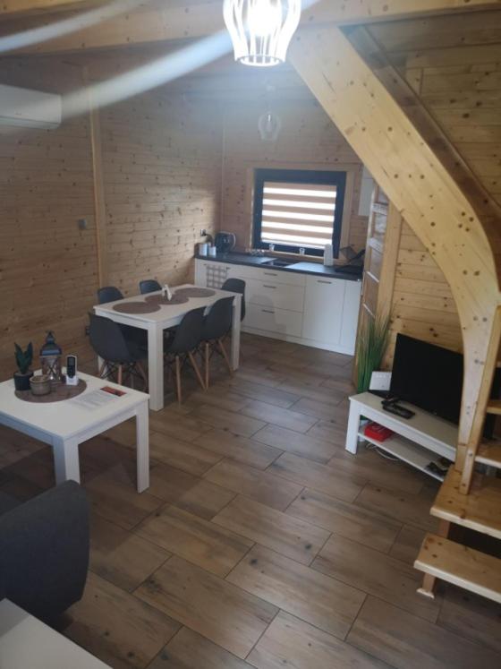 Two-Bedroom House - Photo 20