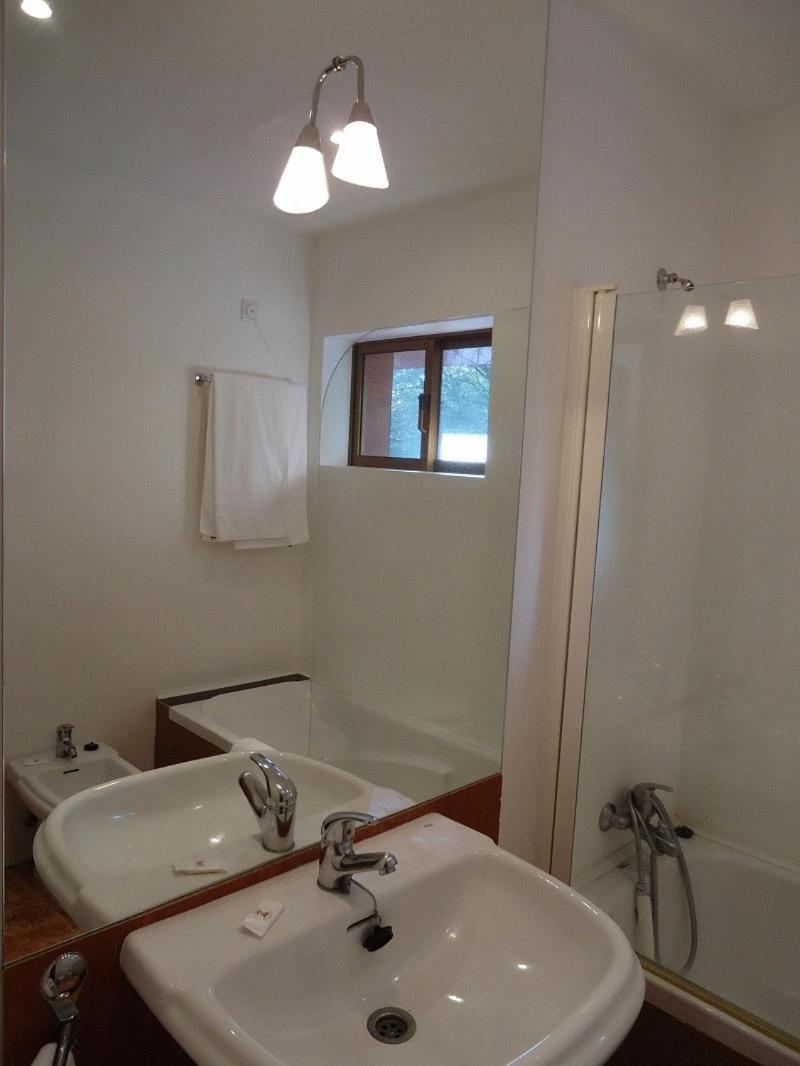 Twin Room - Photo 2