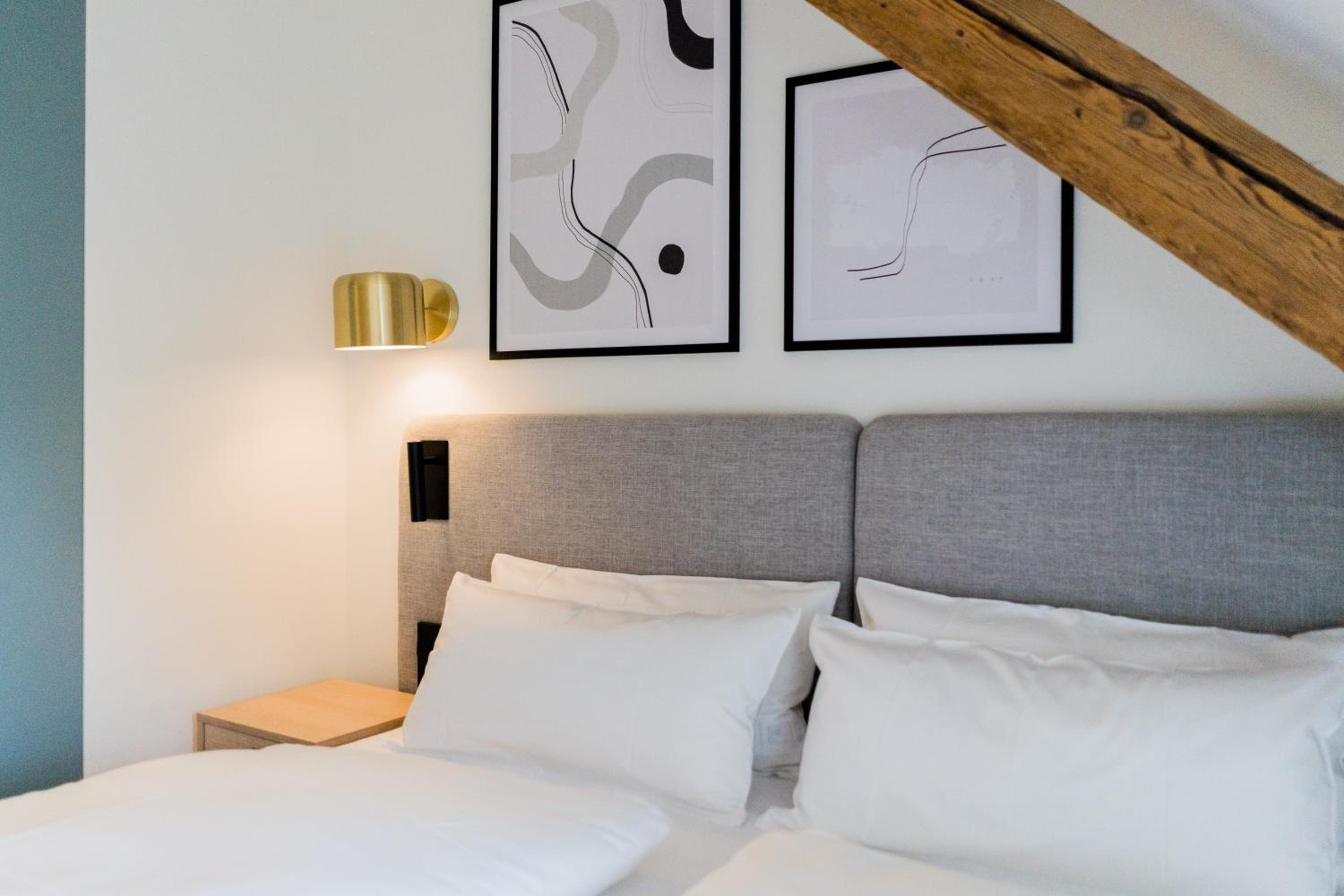 Compact Room