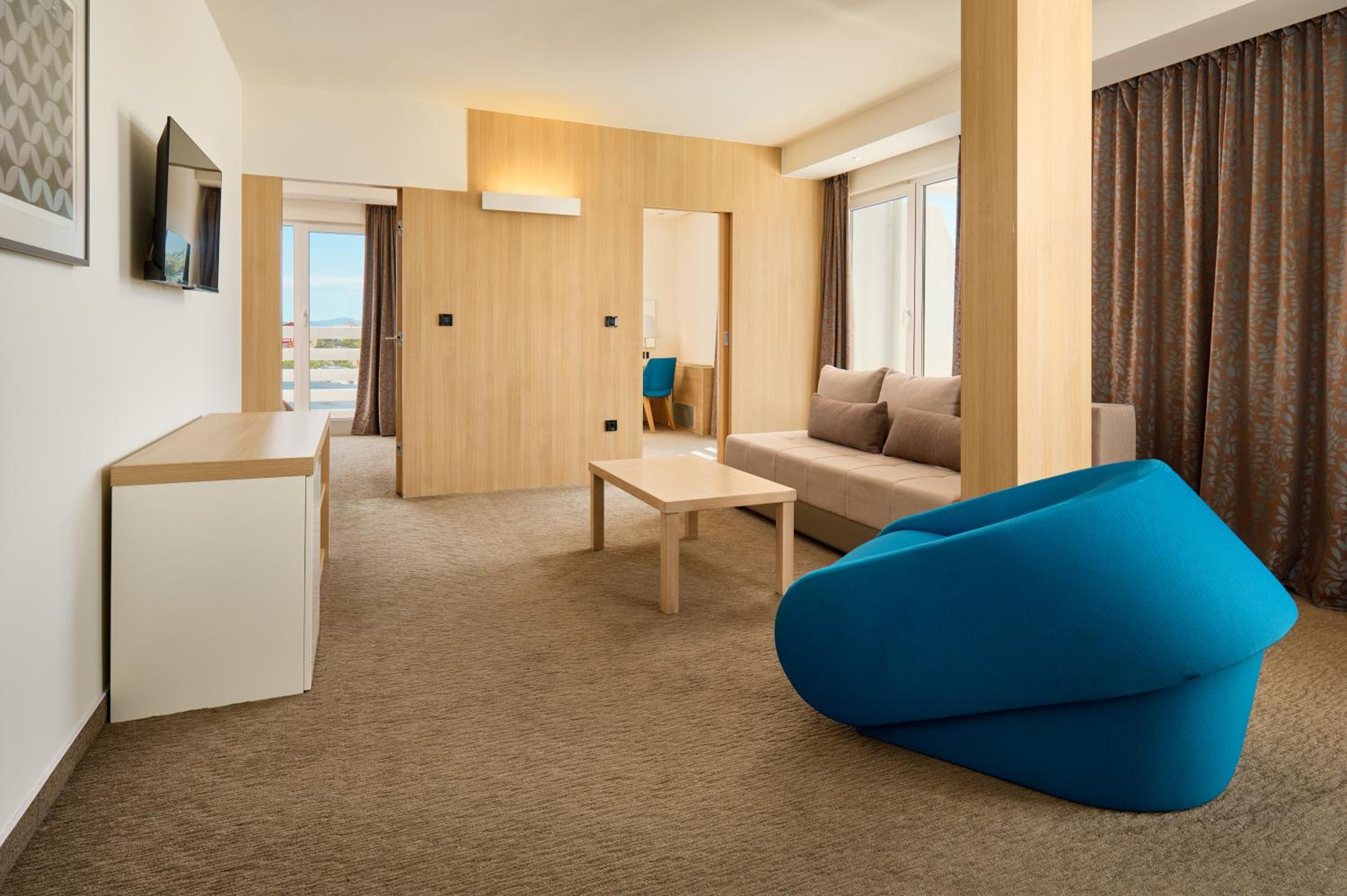 Family Suite with Sea View