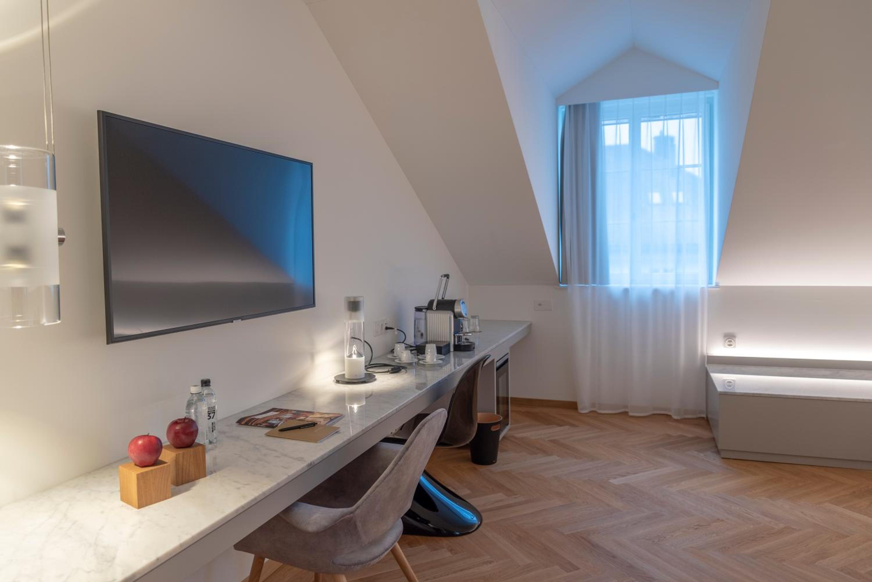 Loft - Photo 3