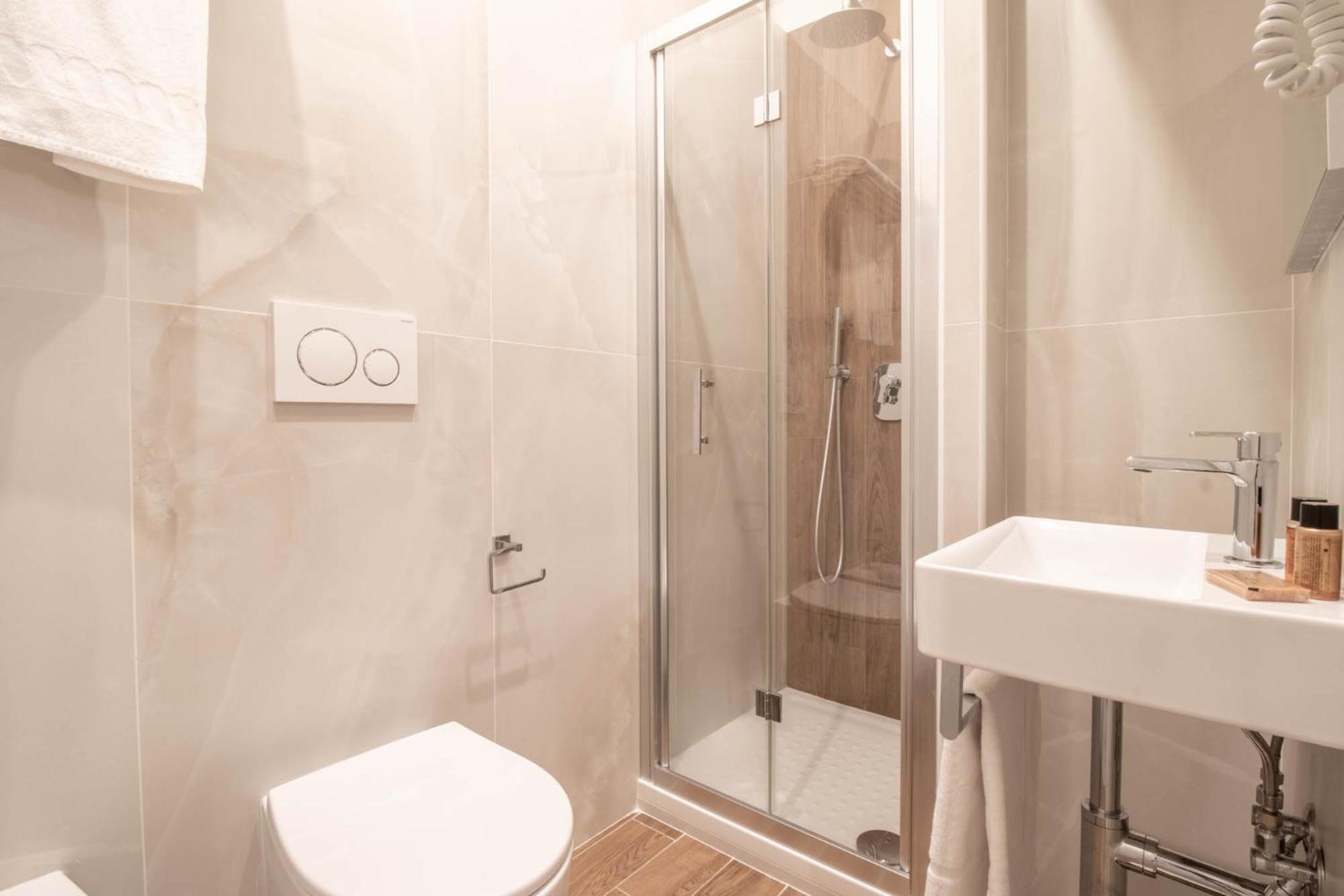 Luxury Quadruple Room photo 3