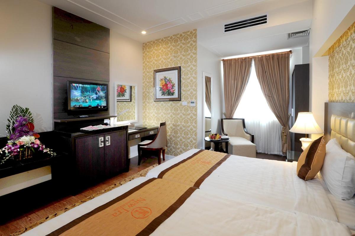 Double or Twin Room with View