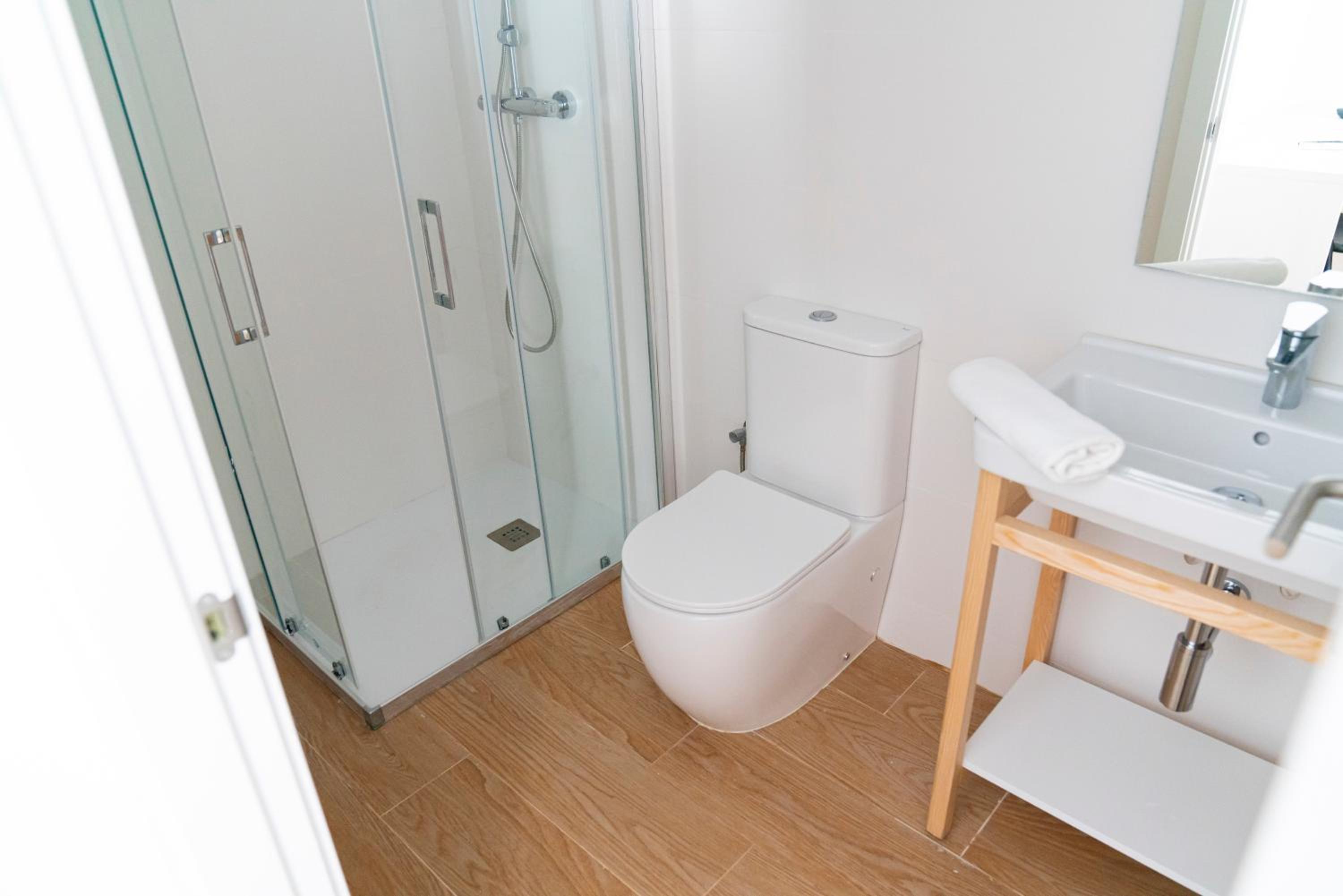 Double Room - Photo 6