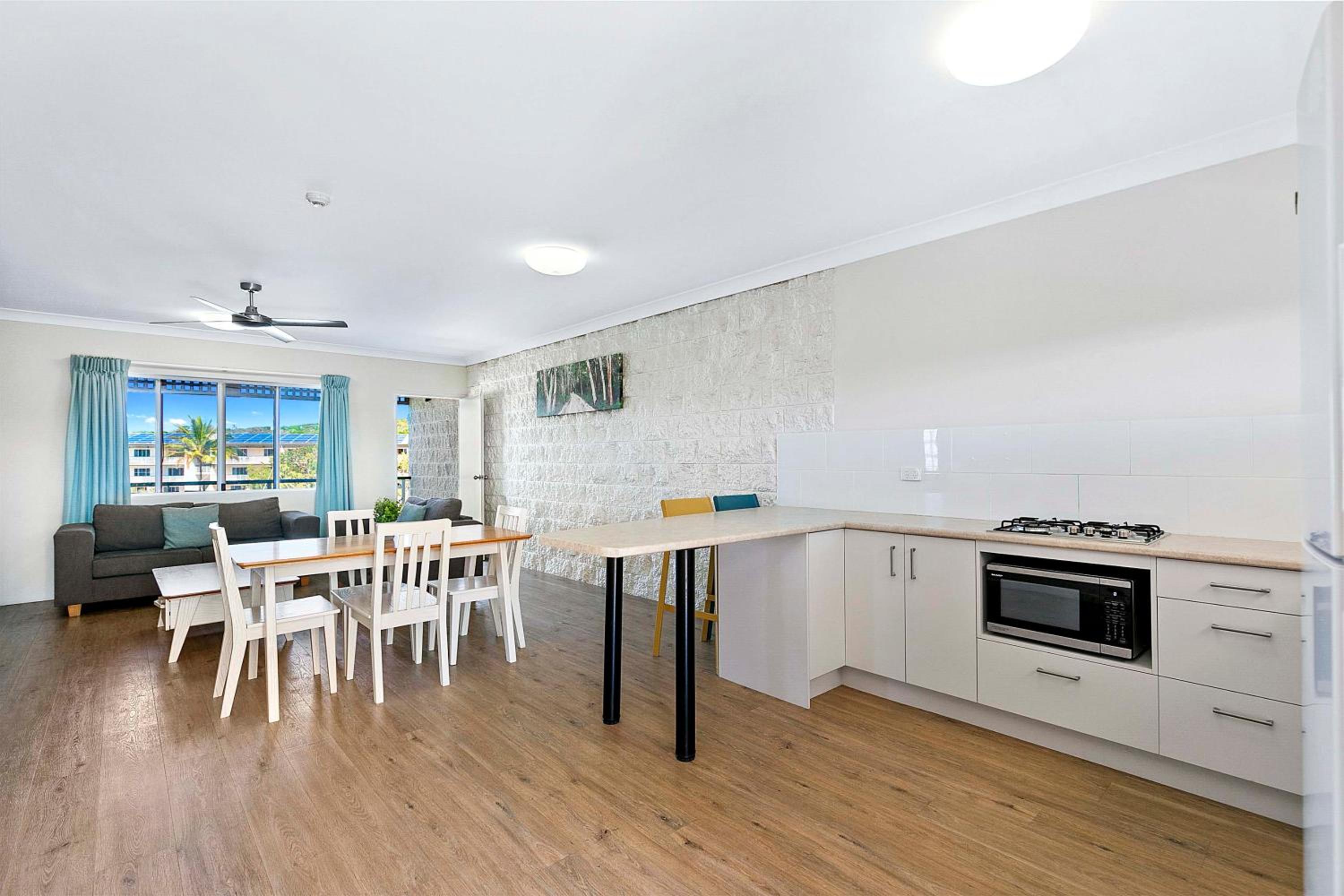 Two-Bedroom Apartment - Photo 4