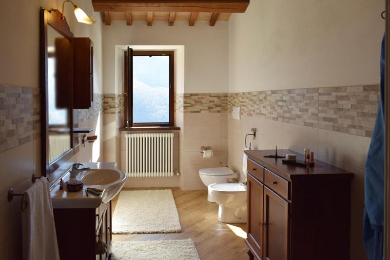 Four-Bedroom House photo 3