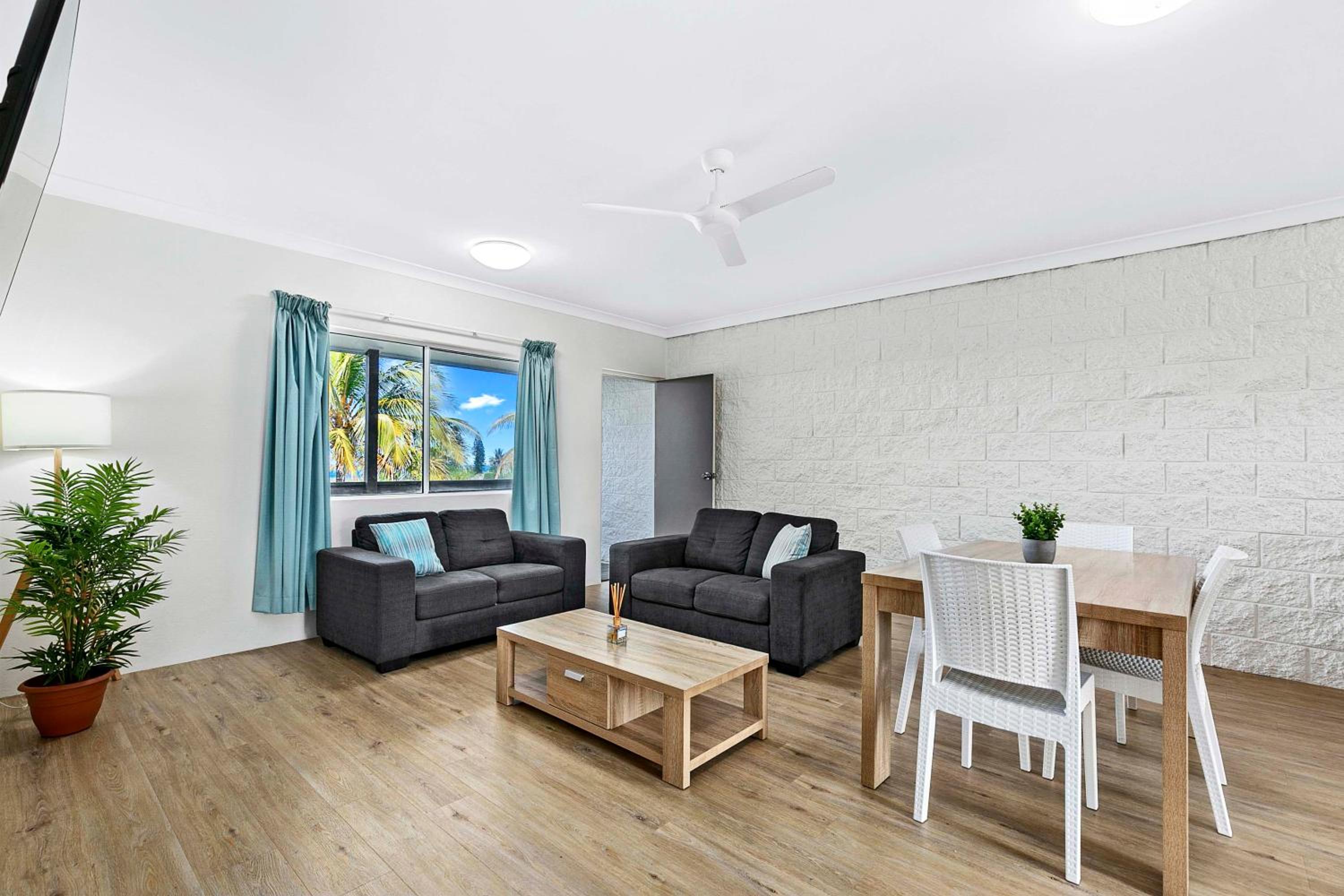 Superior Two-Bedroom Apartment - Photo 8
