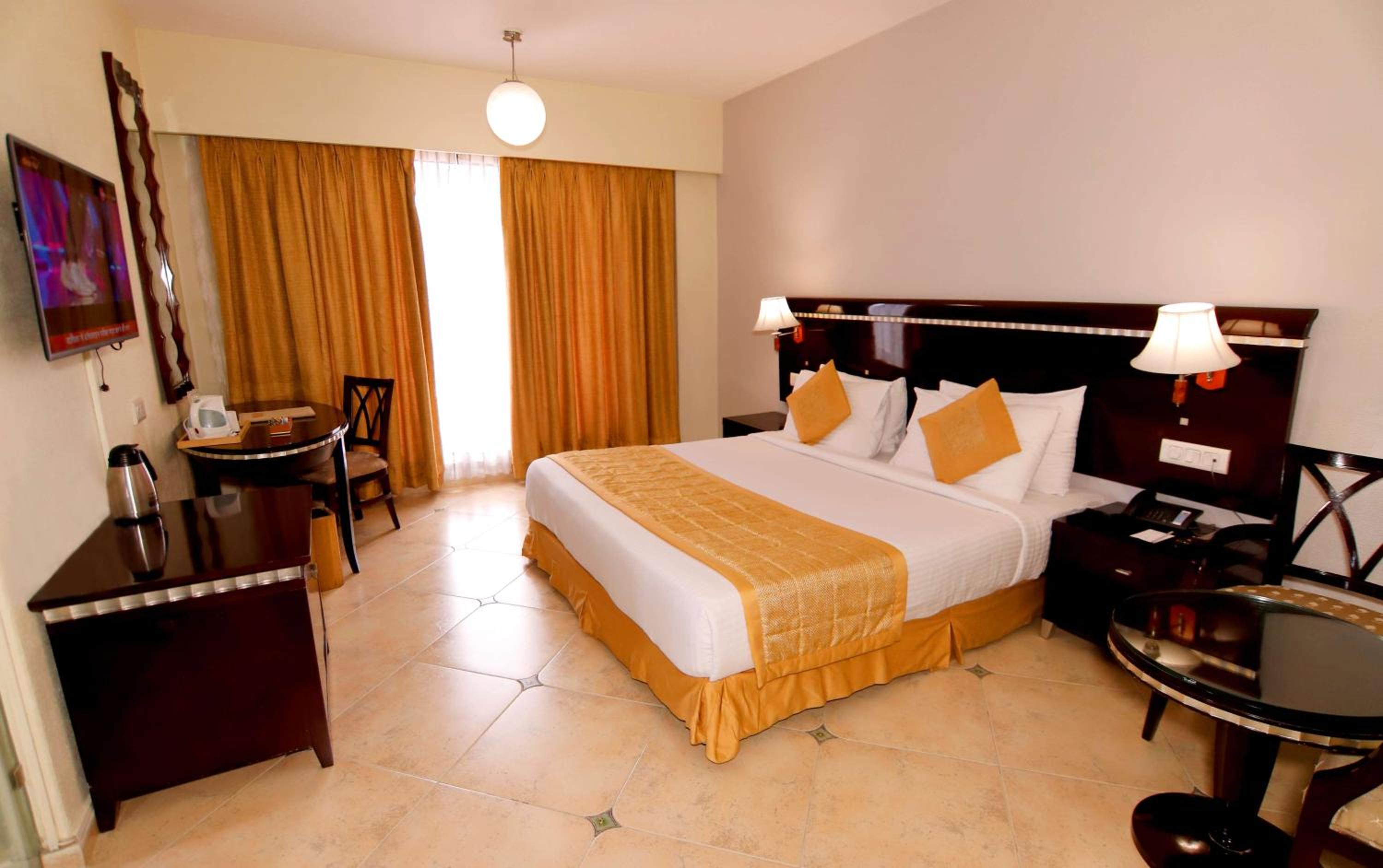 One-Bedroom Suite