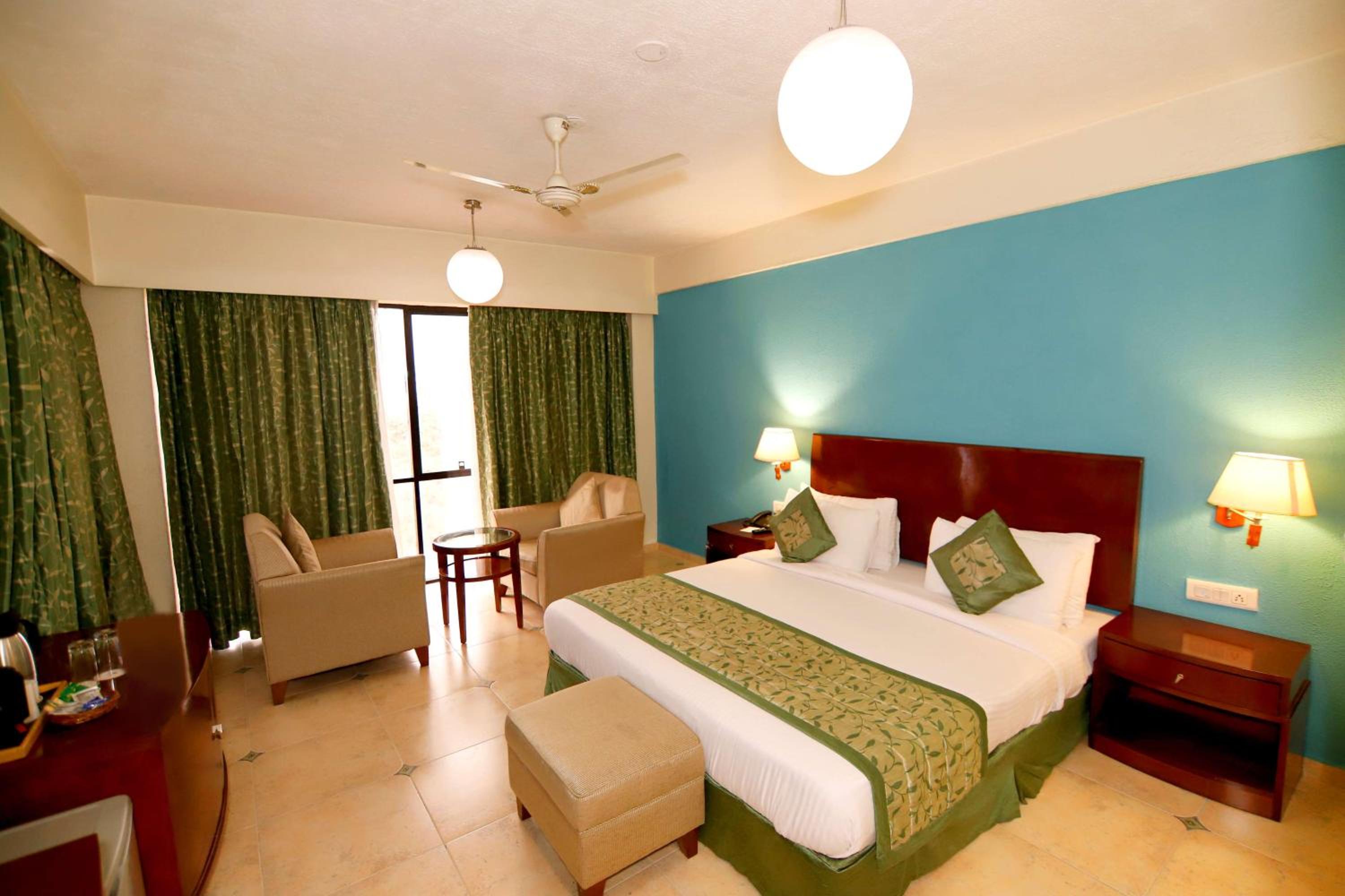 Deluxe Room - Photo 1