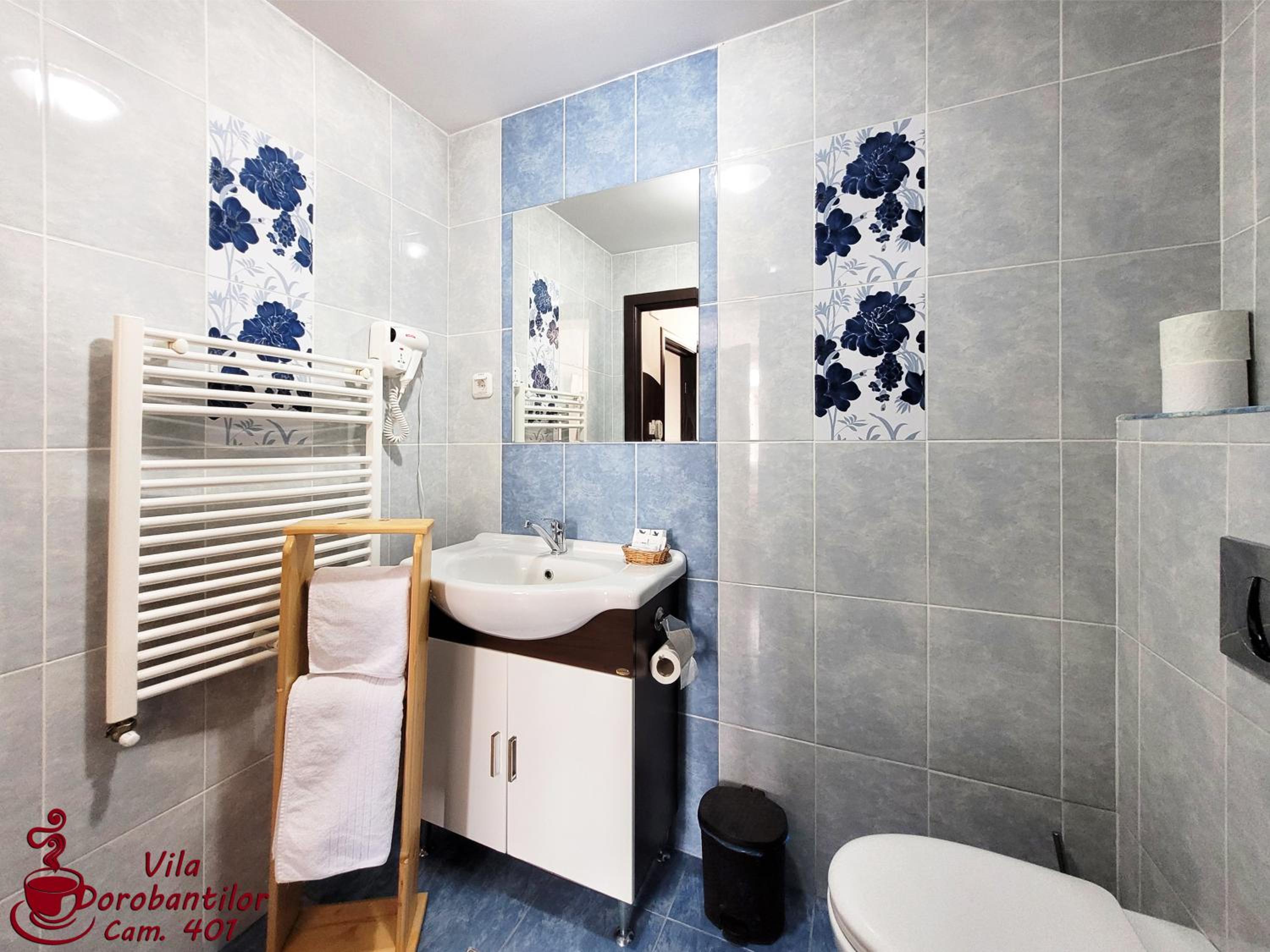 Double Room with Balcony - Photo 20
