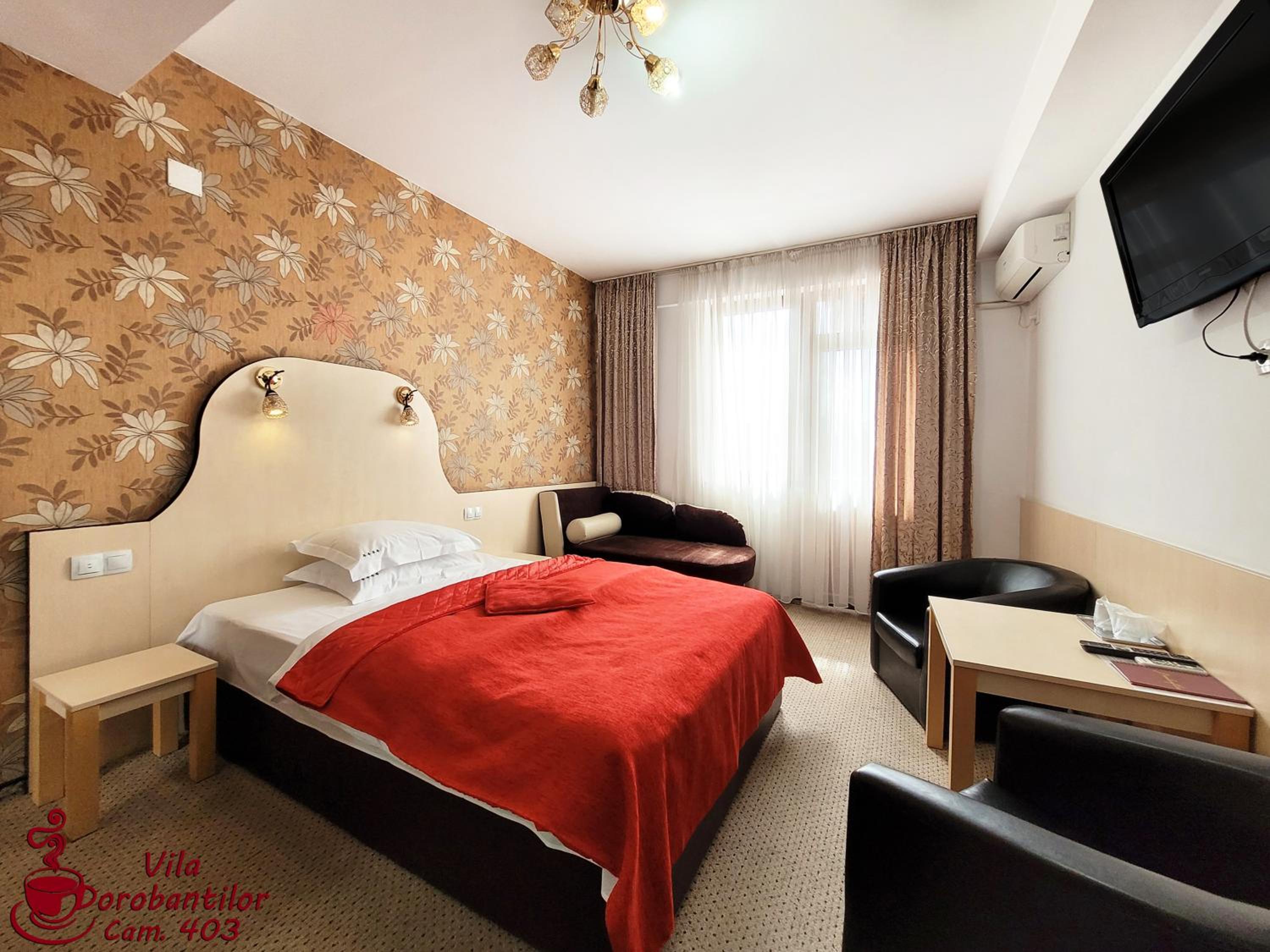 Double Room with Balcony - Photo 22