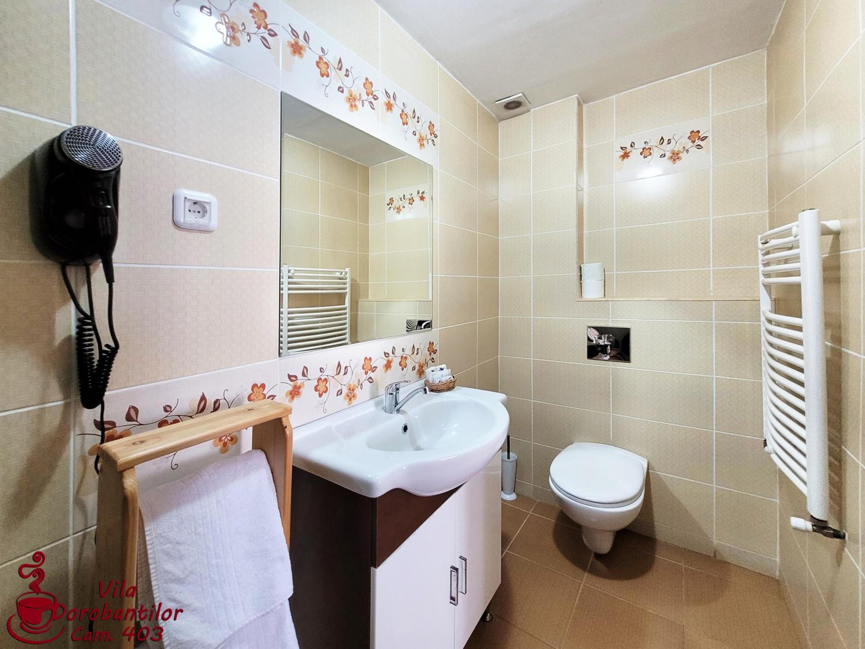 Double Room with Balcony - Photo 26