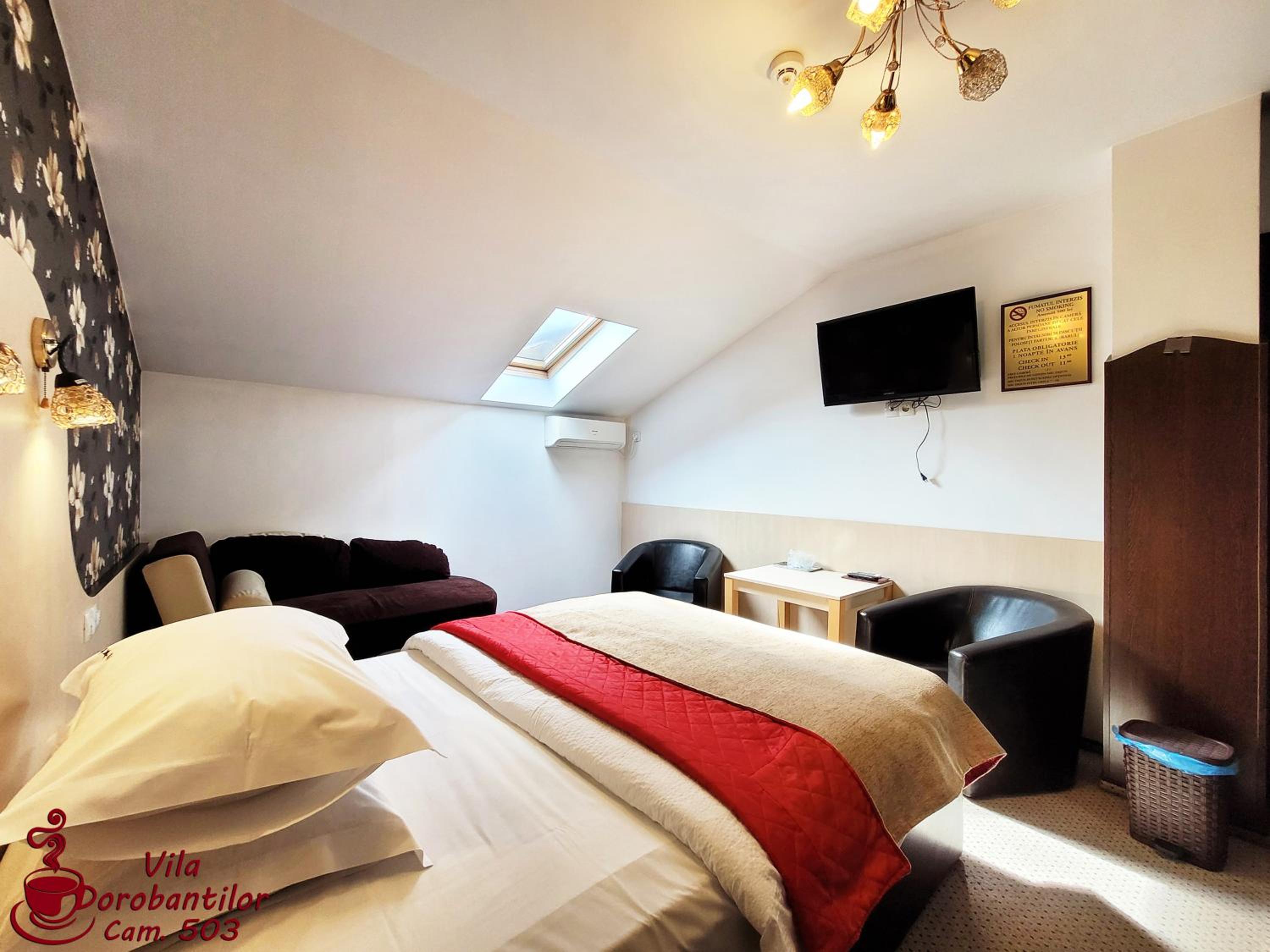 Double Room with Extra Bed - Photo 11