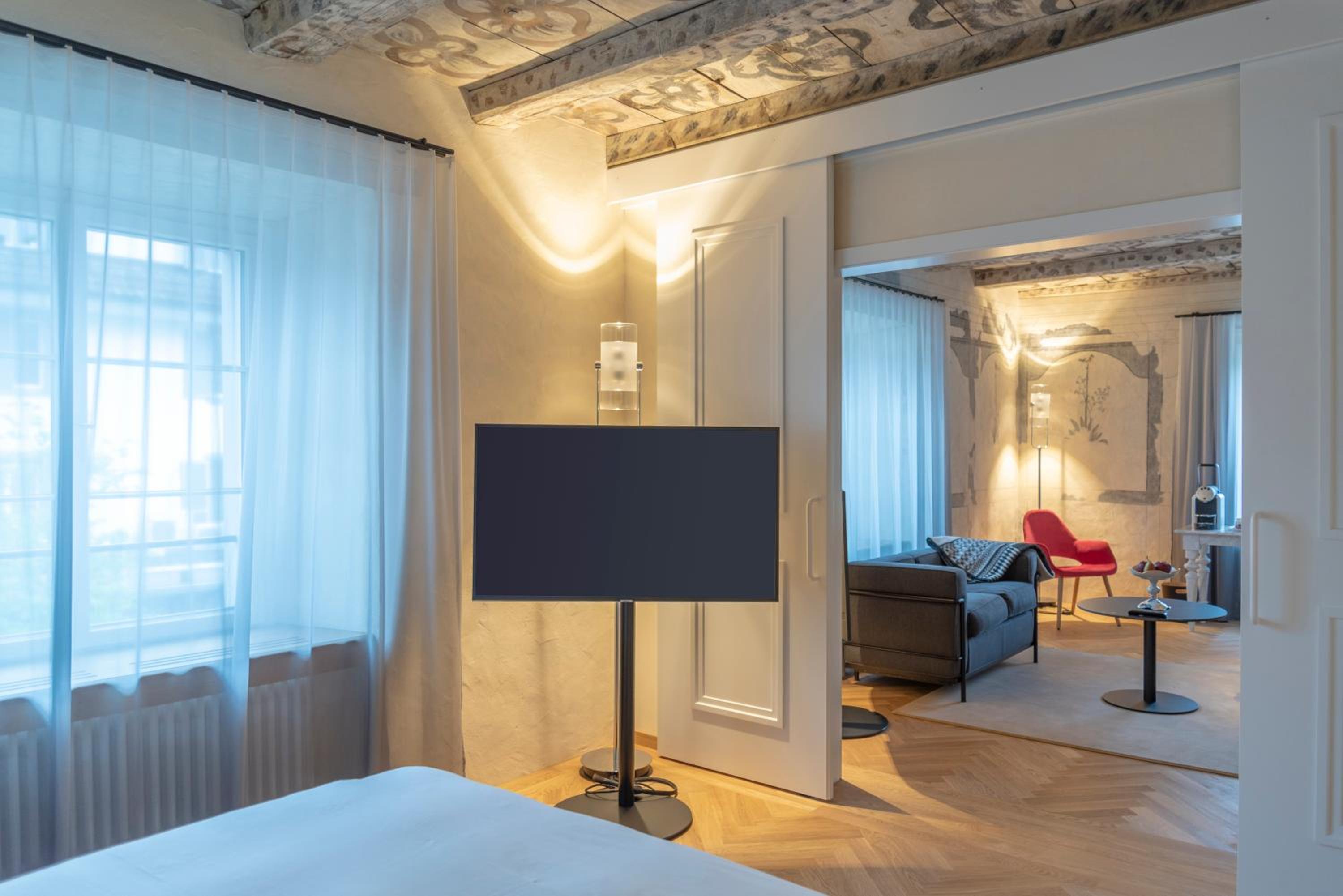 Historic Loft Premium Room - Photo 7
