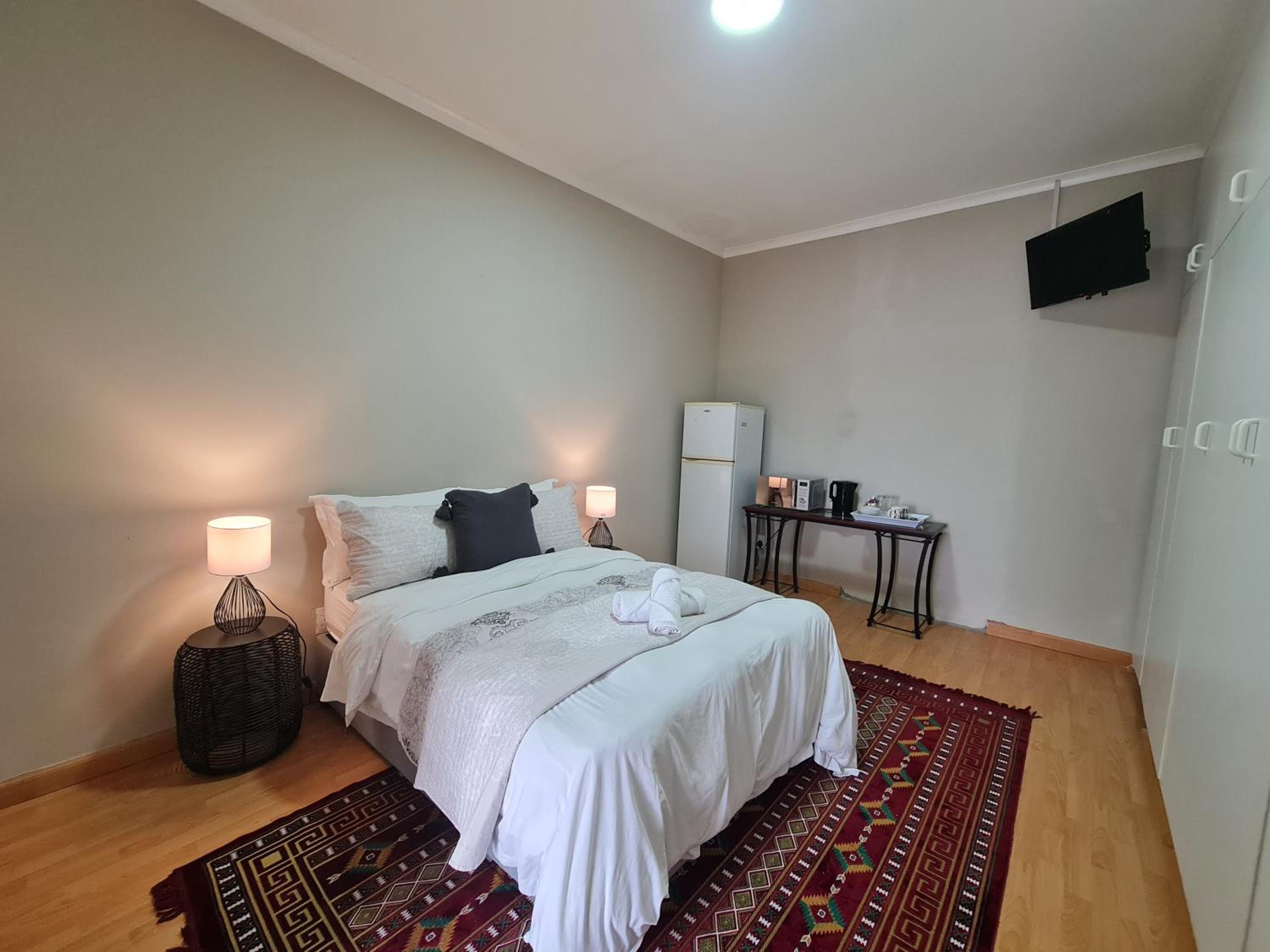 Deluxe Double or Twin Room photo 2