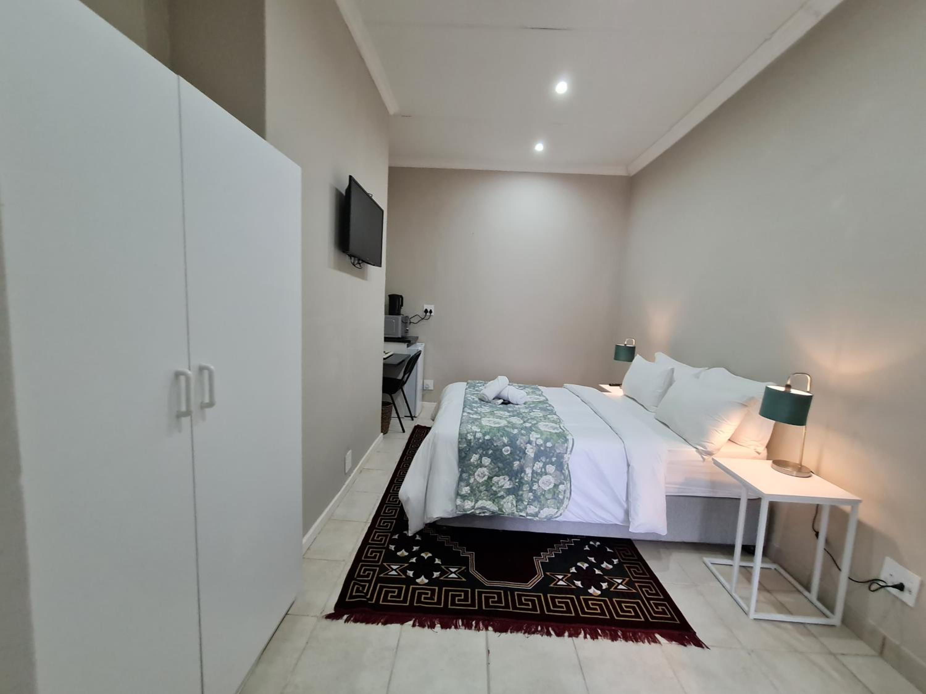 Deluxe Double Room photo 2