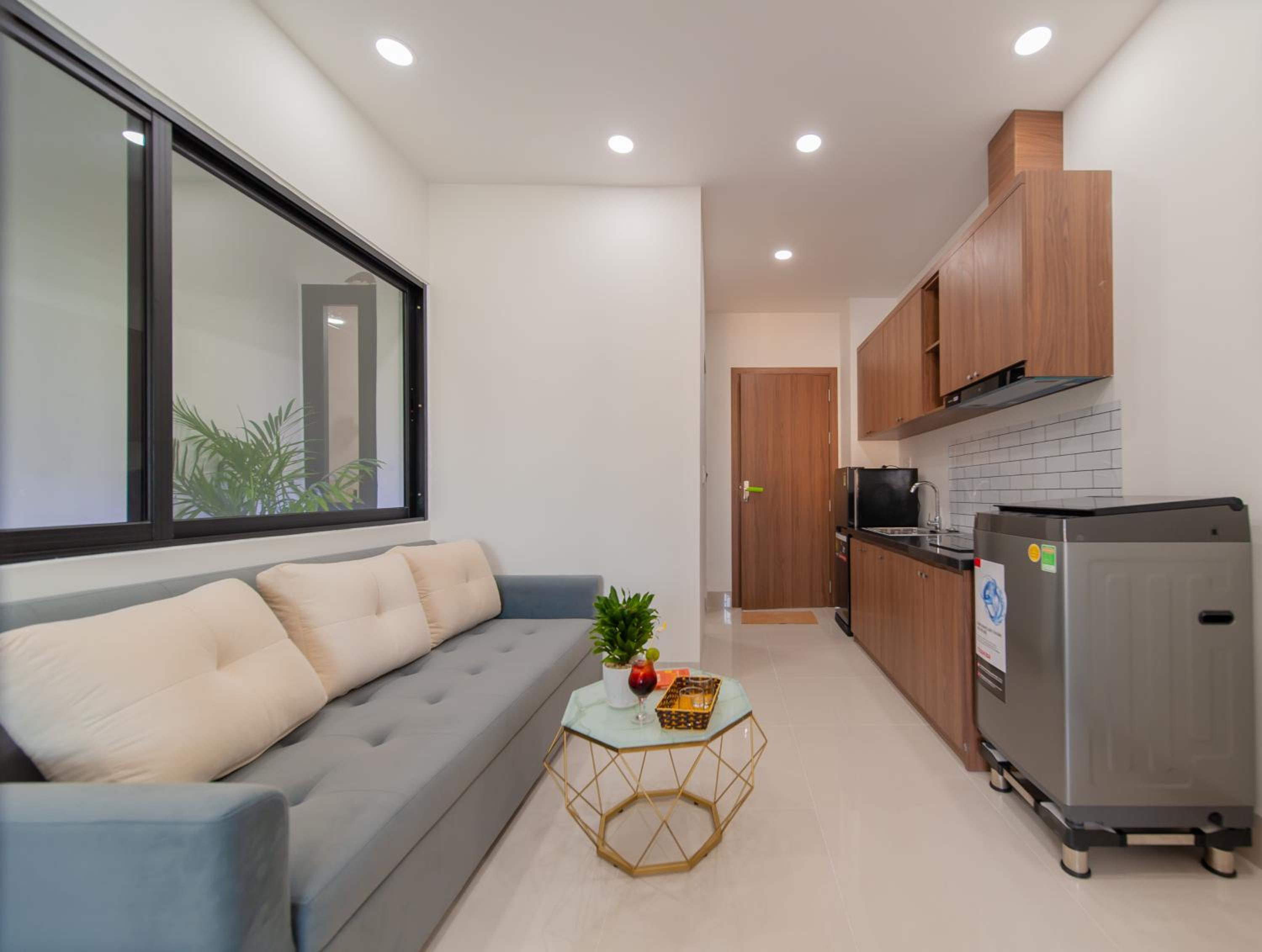 One-Bedroom Apartment - Photo 4