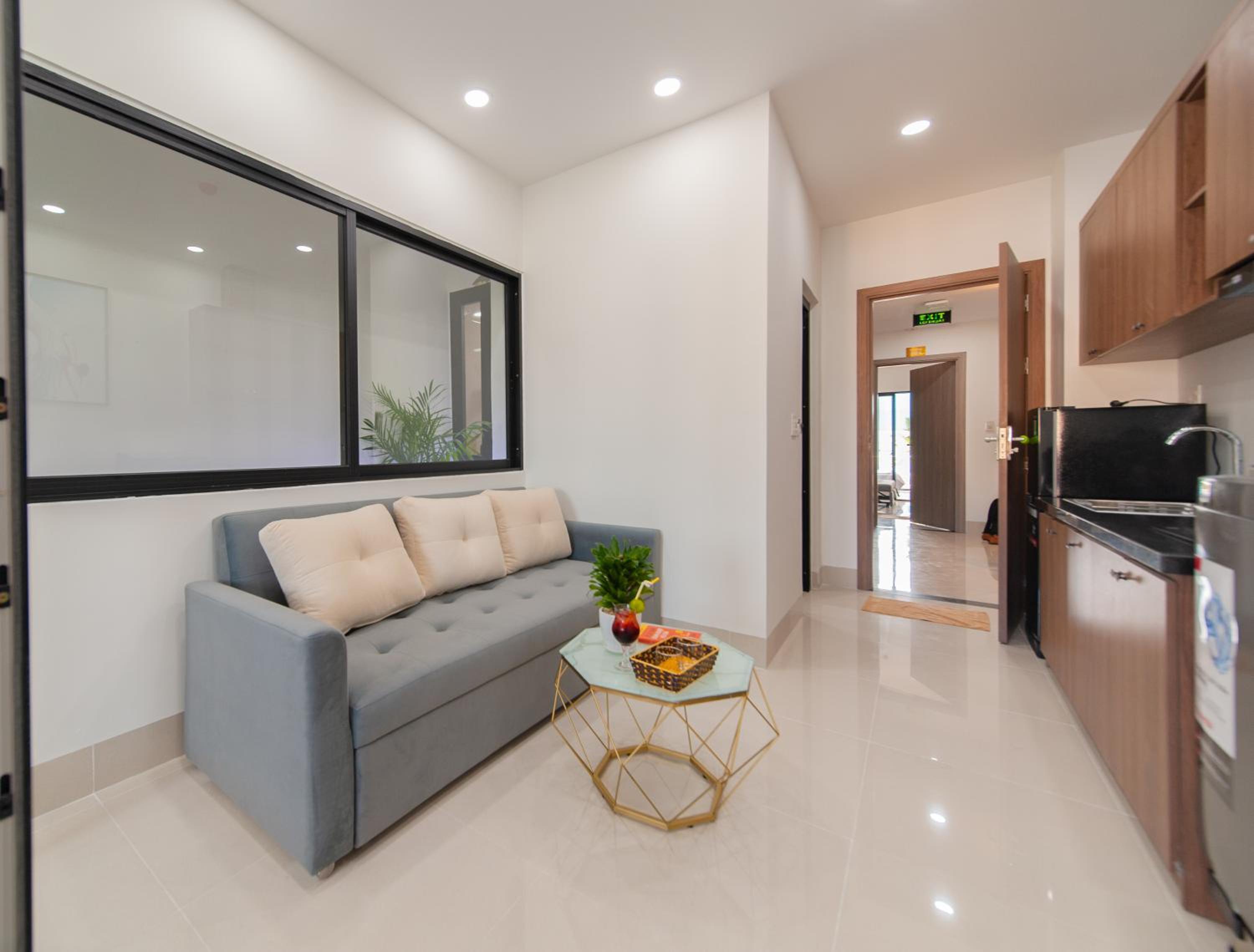 One-Bedroom Apartment - Photo 1