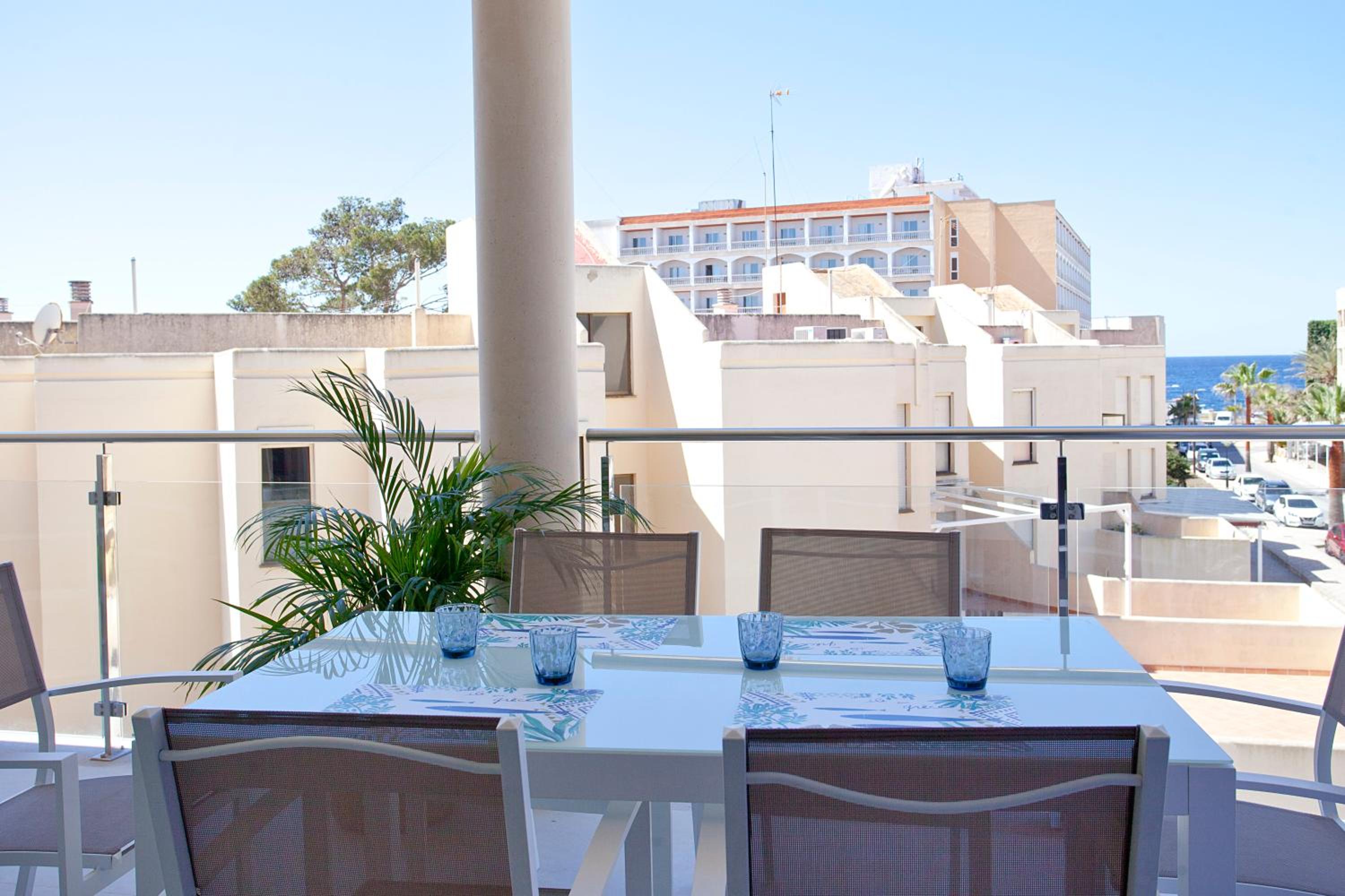 Two Bedroom Apartment Lateral Sea View