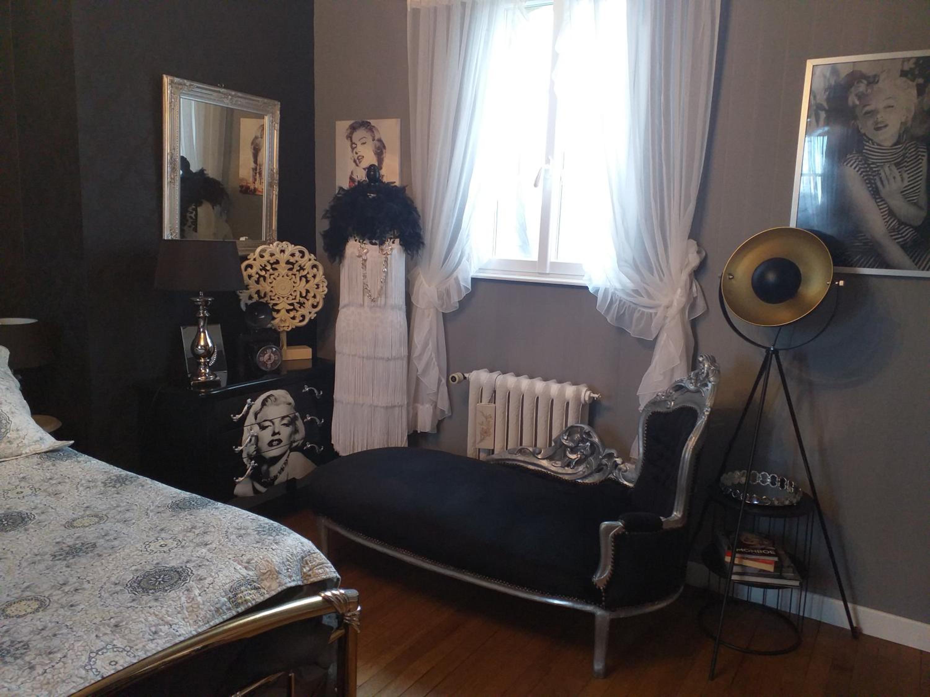 Double Room - Photo 10