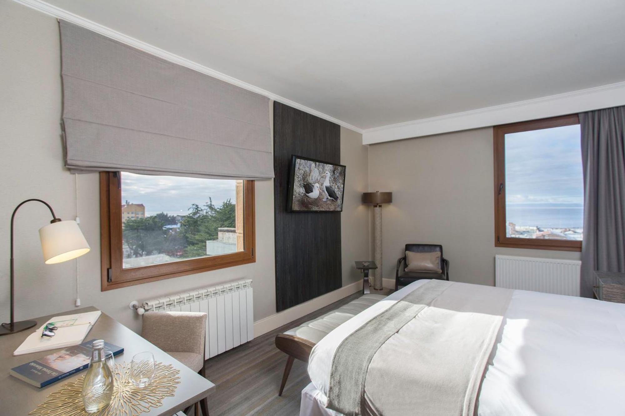 Double or Twin Room - Photo 6