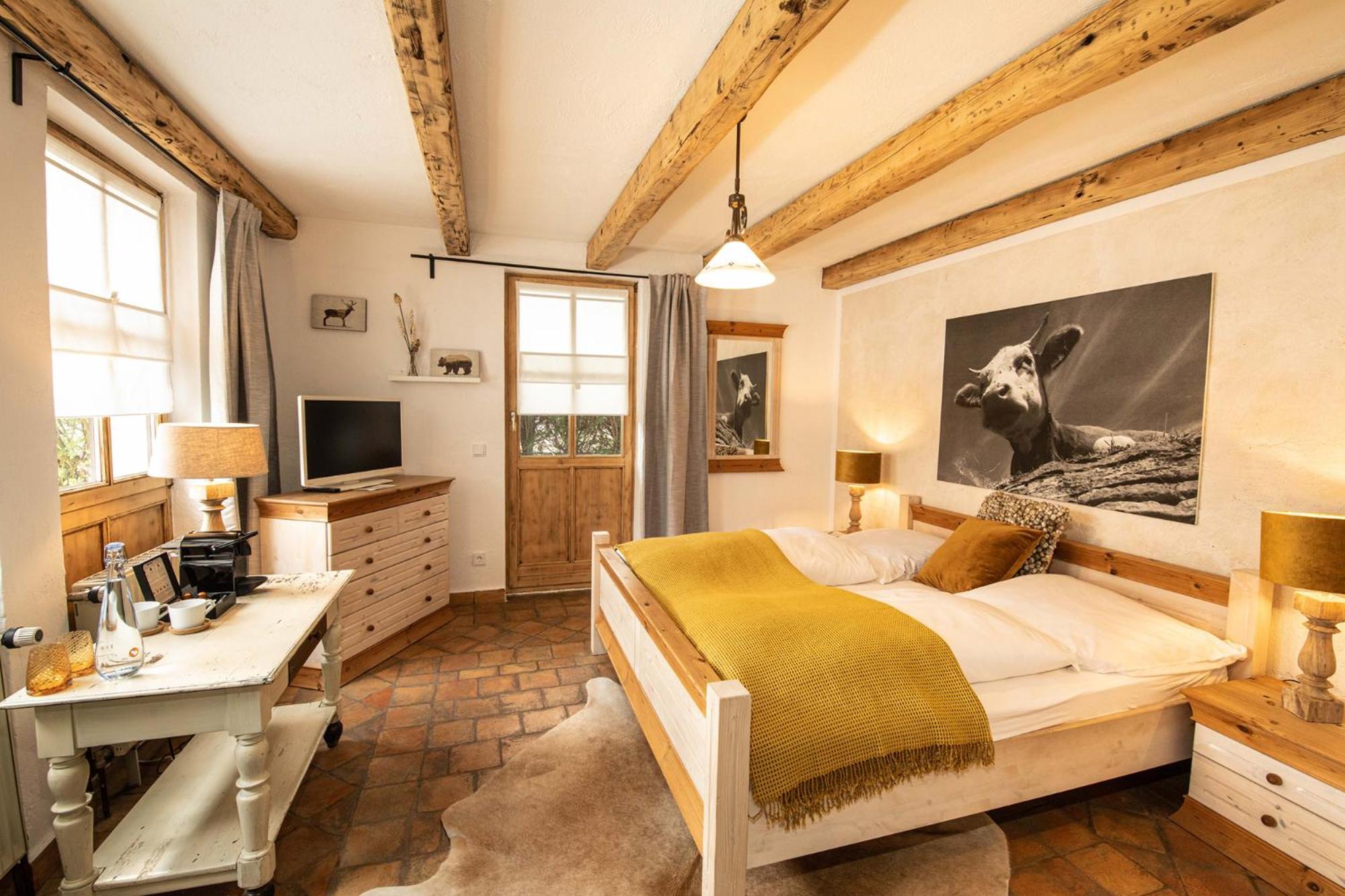 Double Room - Photo 5