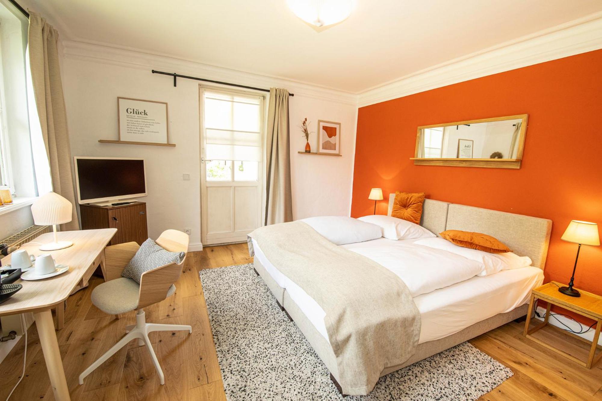 Double Room - Photo 2