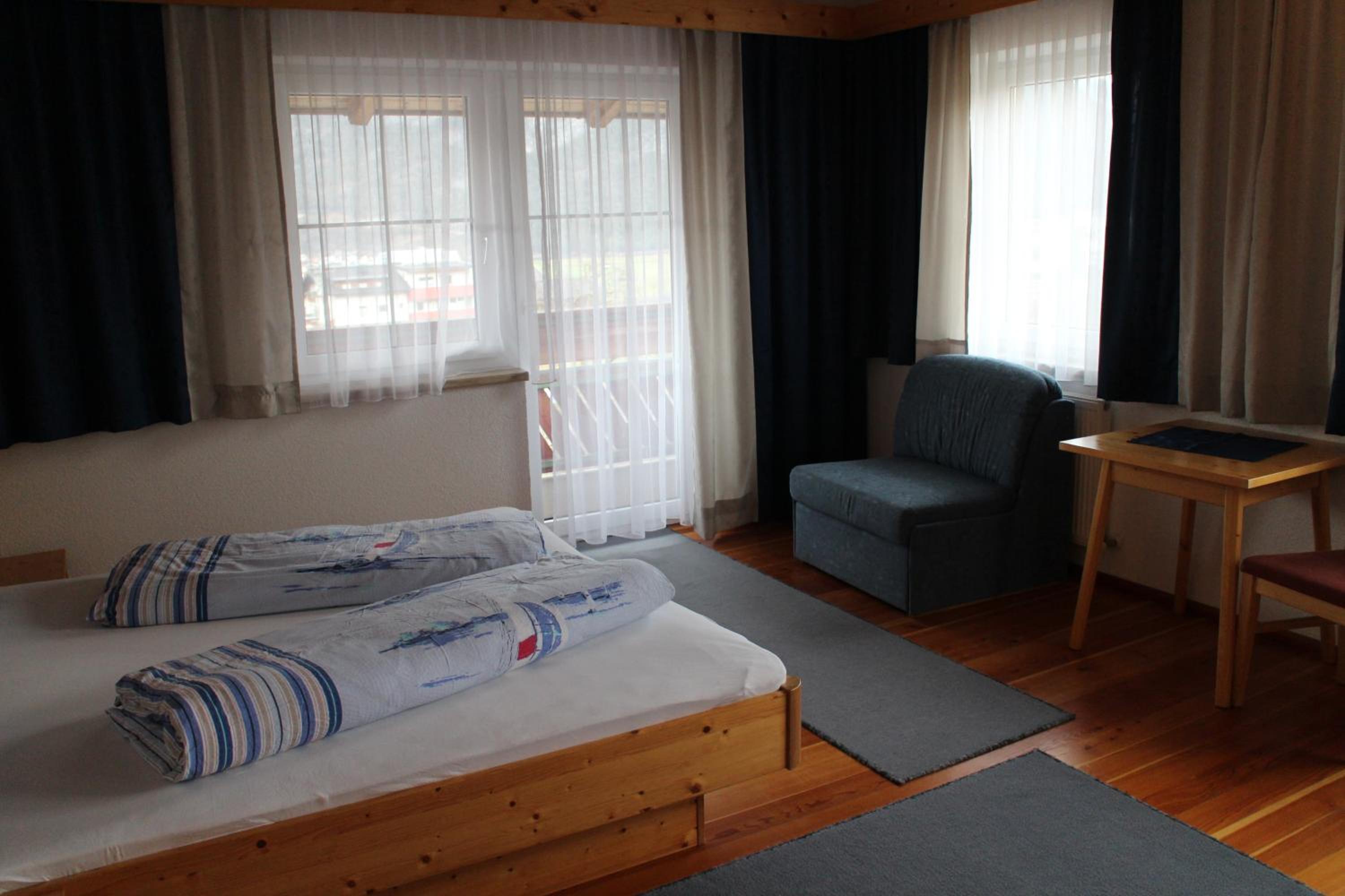 Three-Bedroom Apartment photo 2