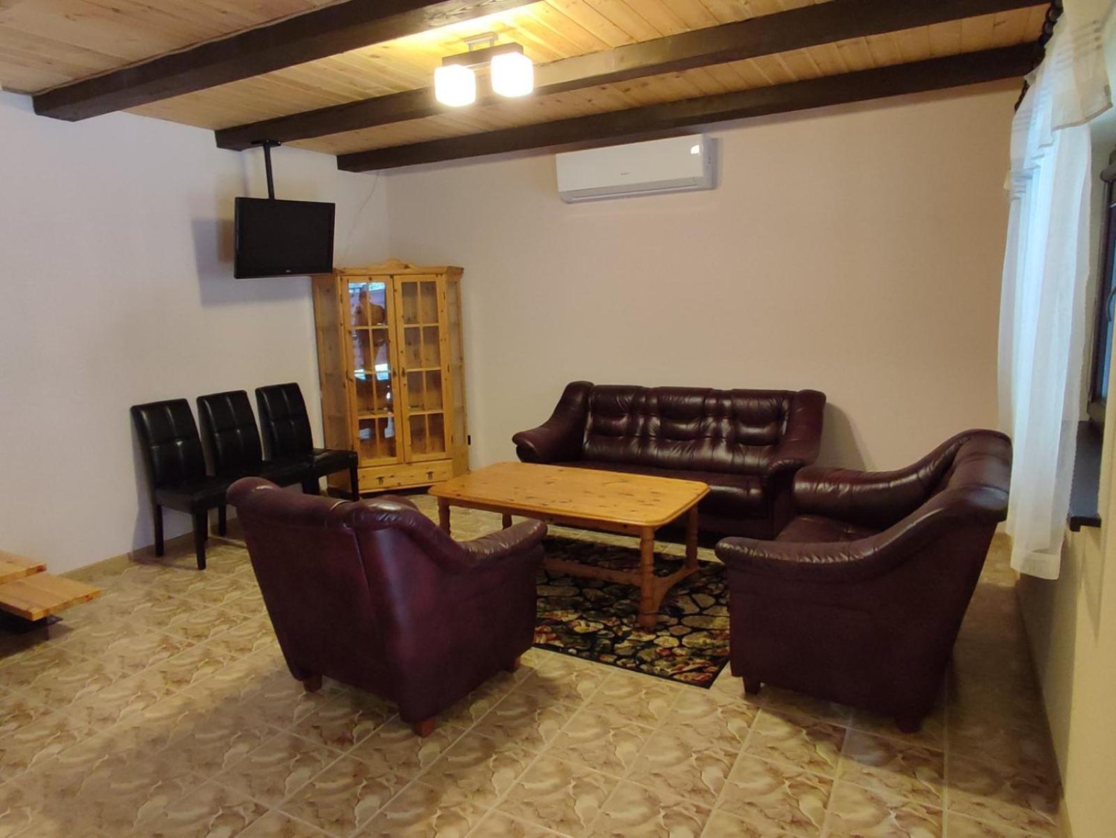Two-Bedroom Apartment - Photo 8