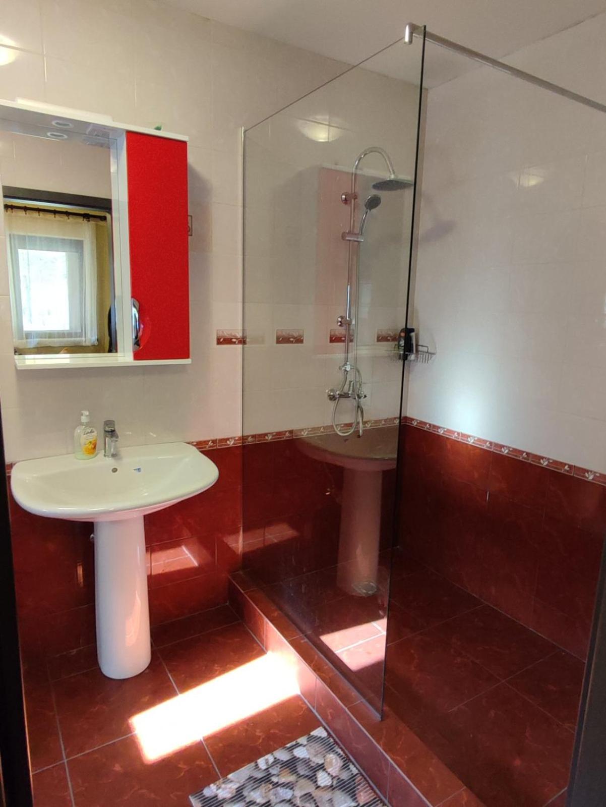 Two-Bedroom Apartment - Photo 7