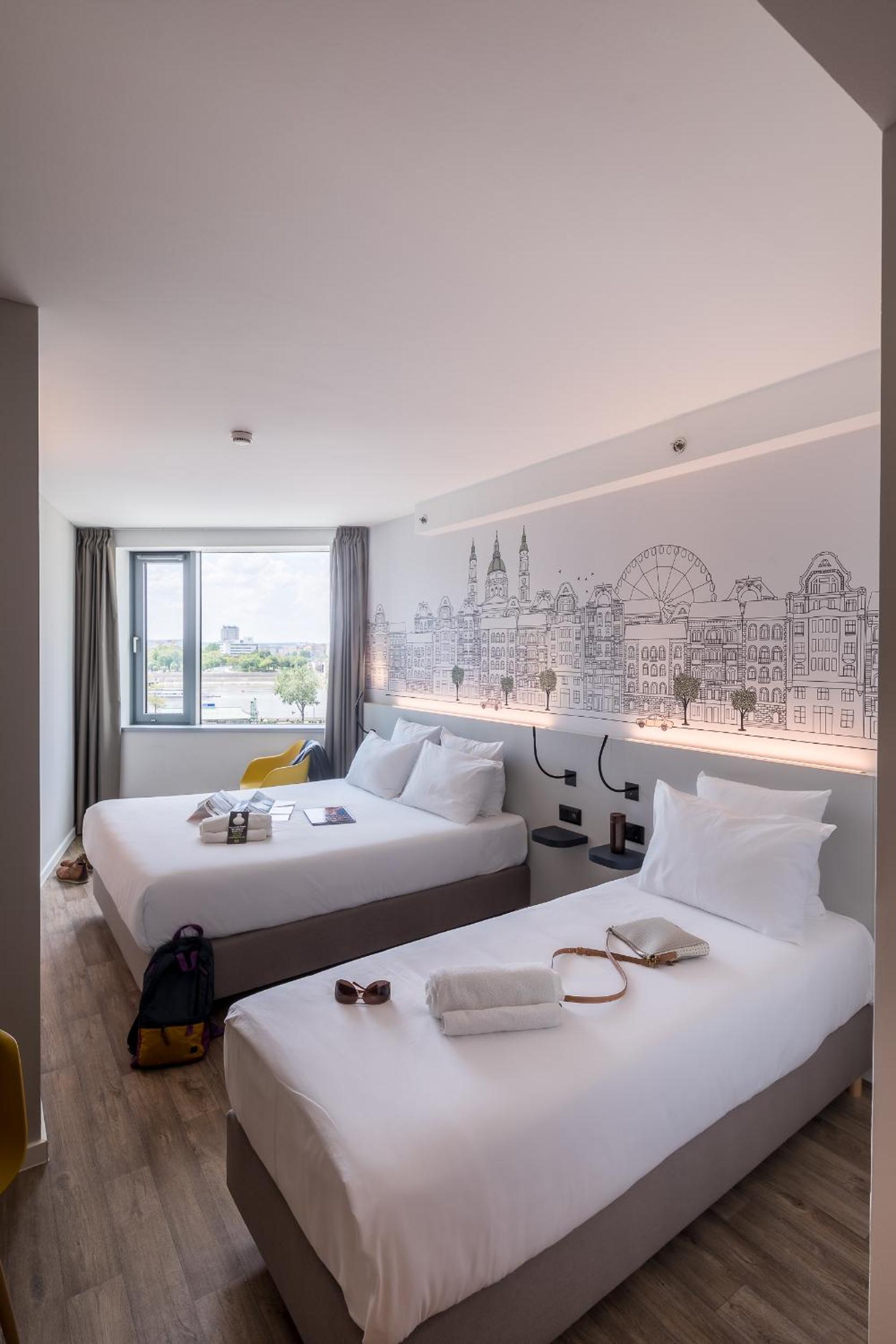 Deluxe Triple Room - Photo 7
