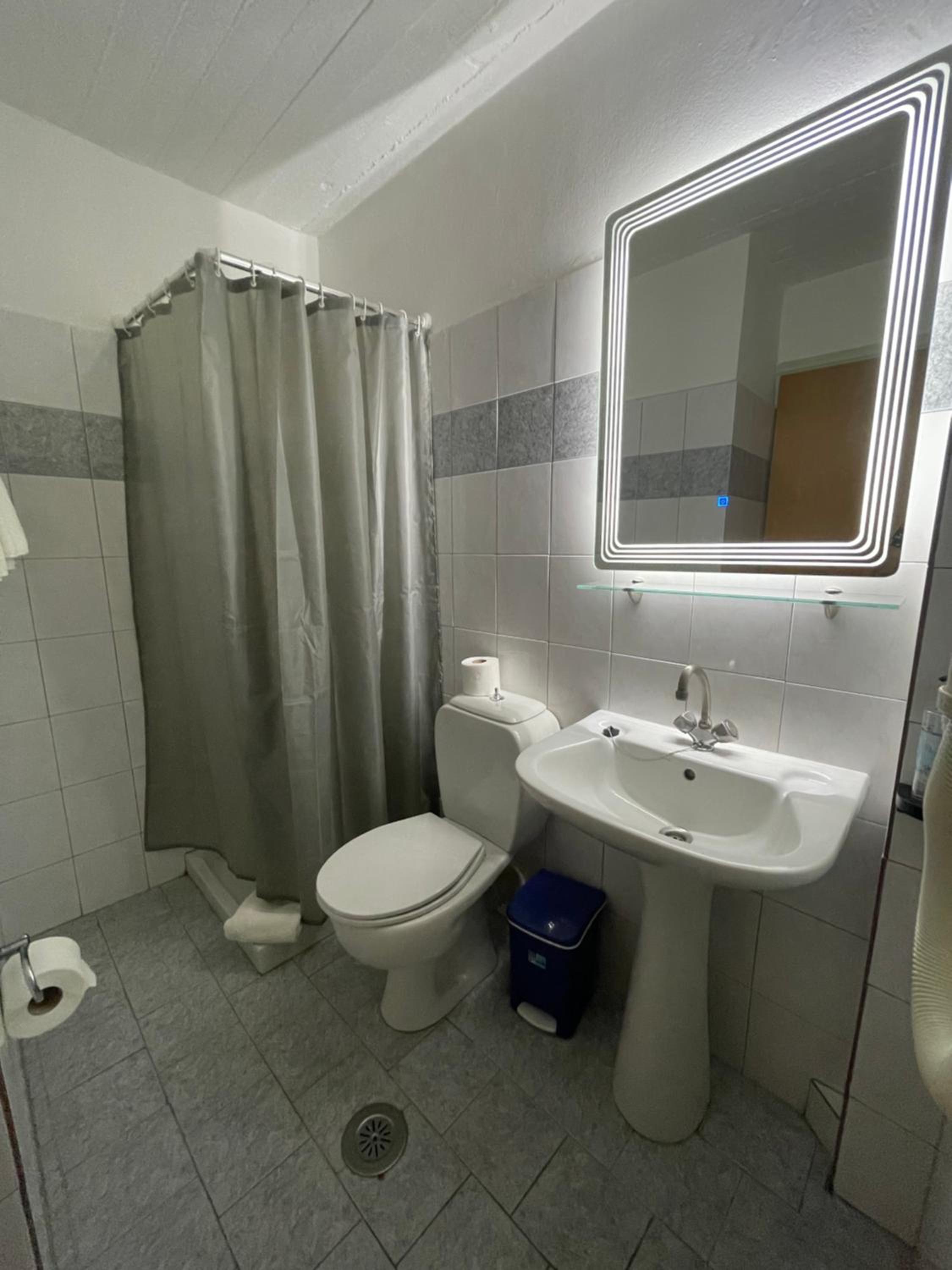 Double or Twin Room with Sea View photo 3
