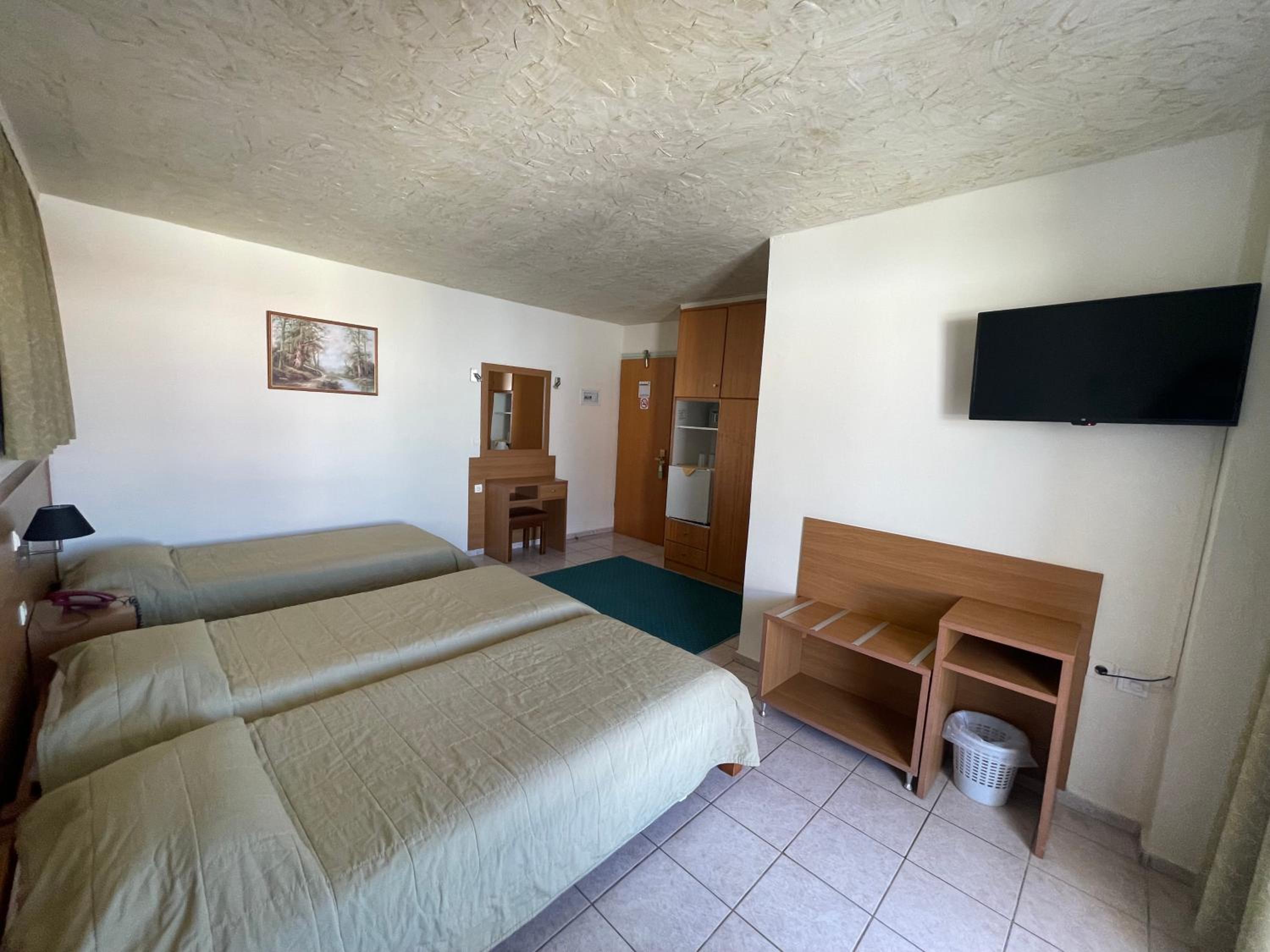 Quadruple Room photo 2