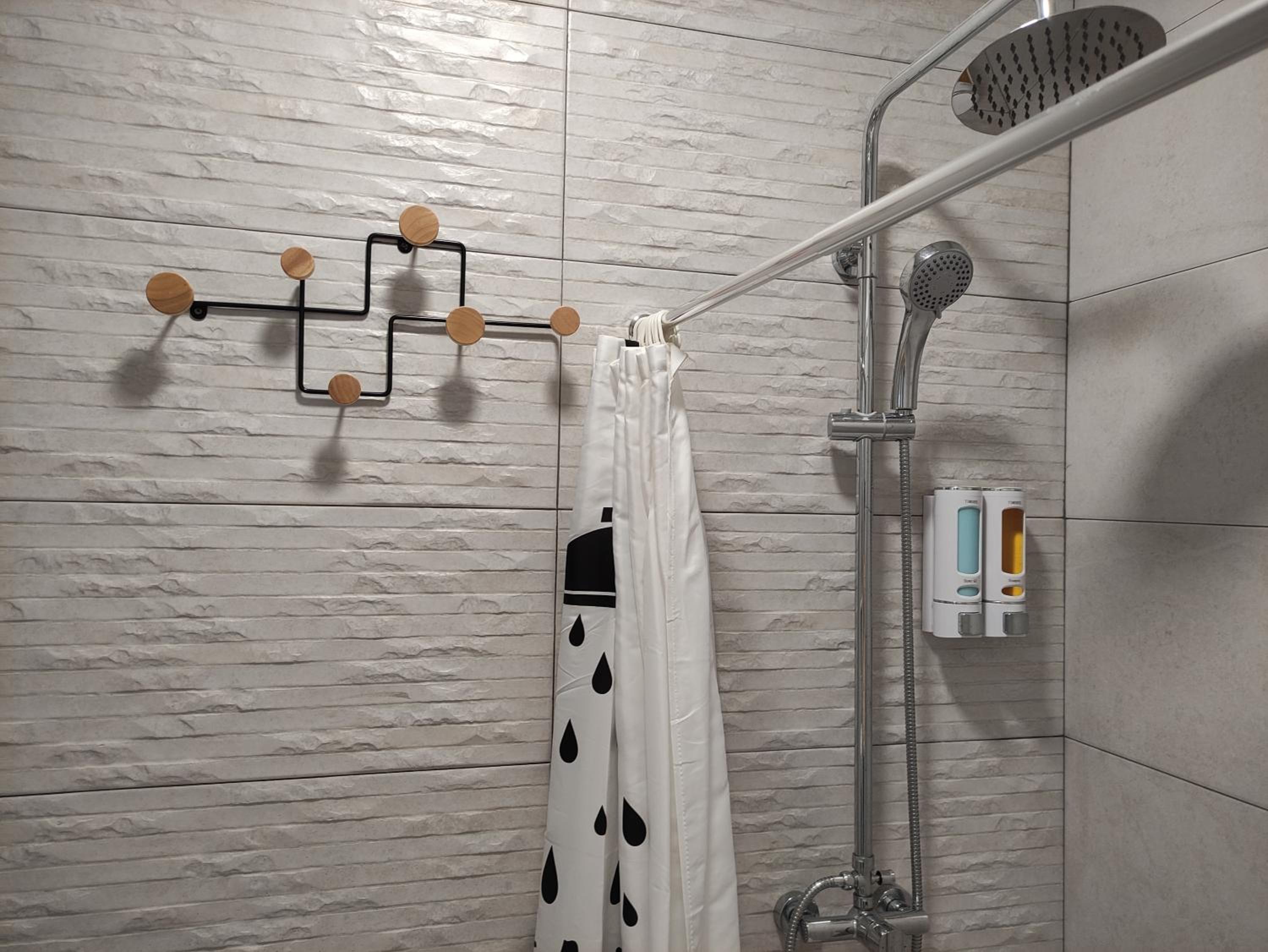 Twin Room With Private Bathroom photo 3