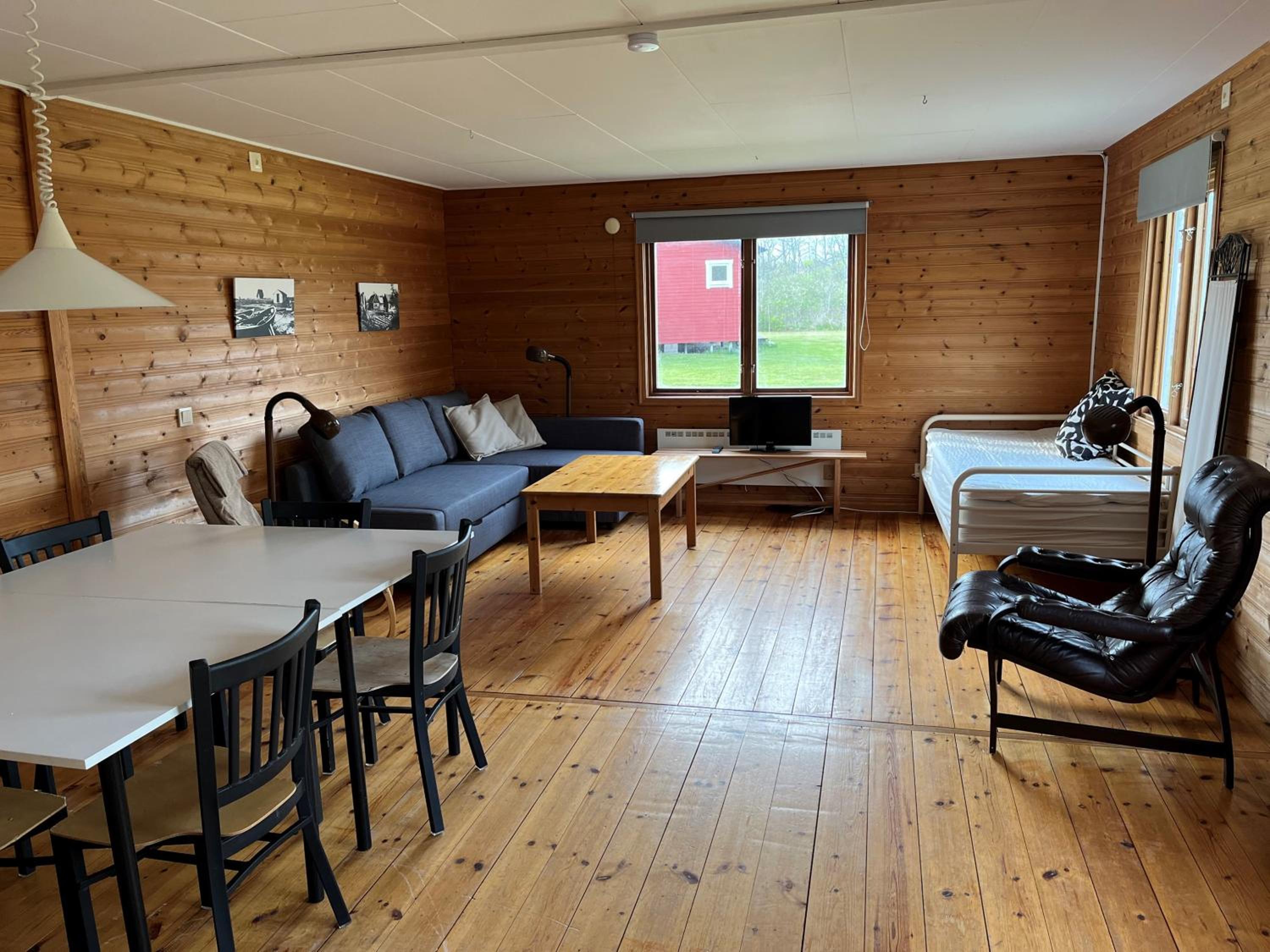 Cottage (7 Adults) photo 1