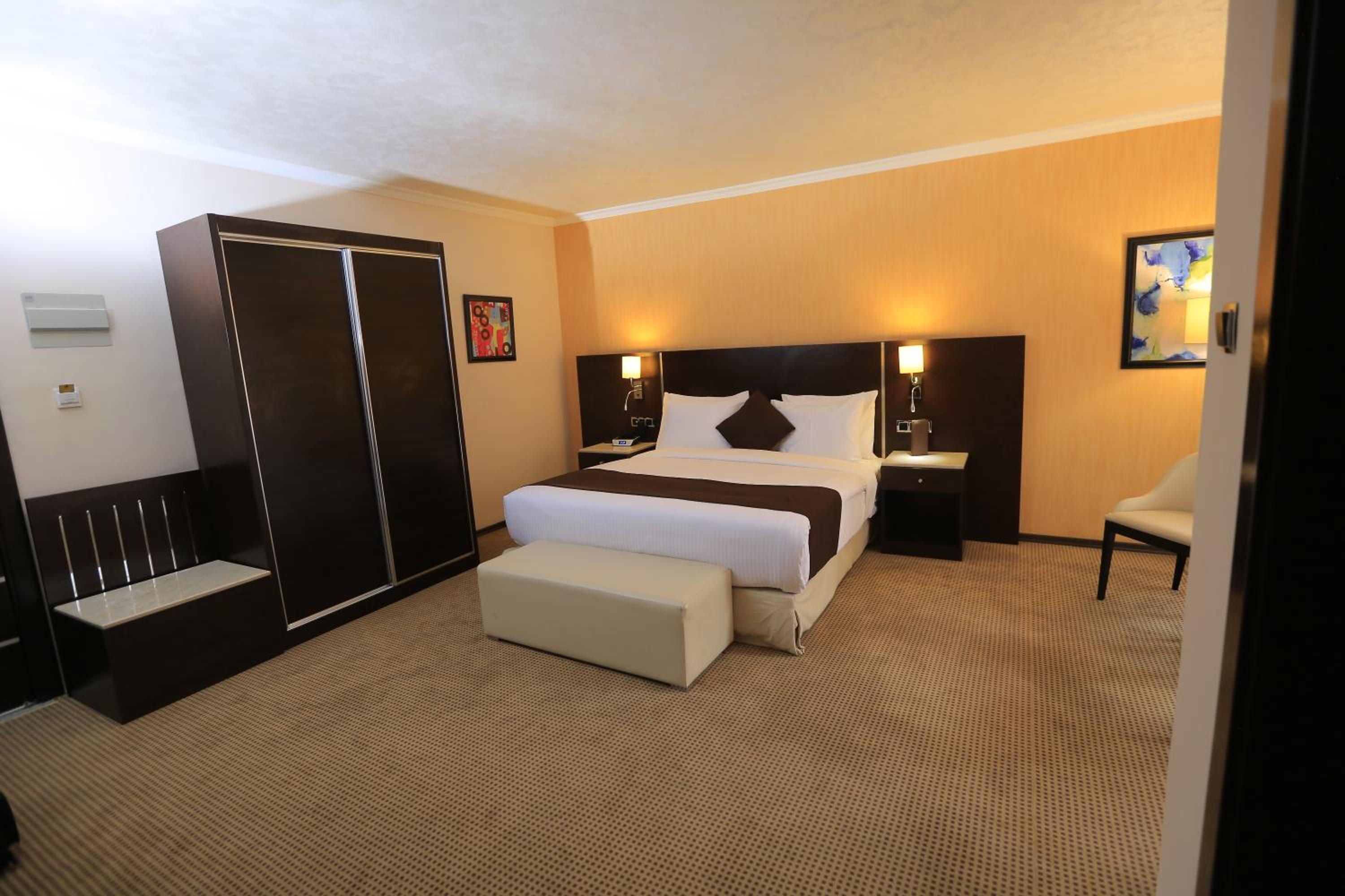 Deluxe Double Room - Photo 7