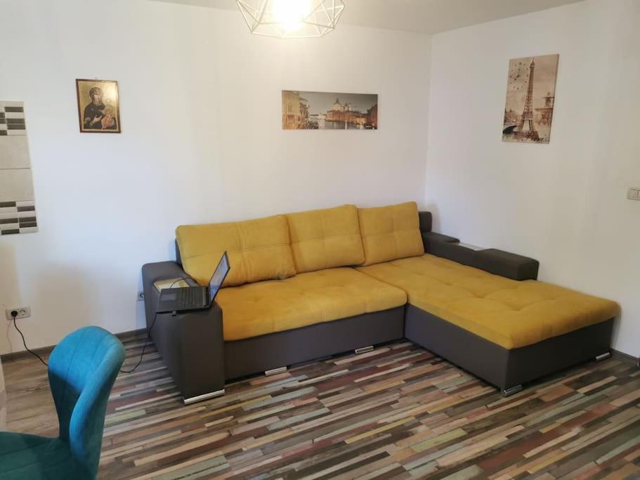 Two-Bedroom House - Photo 10