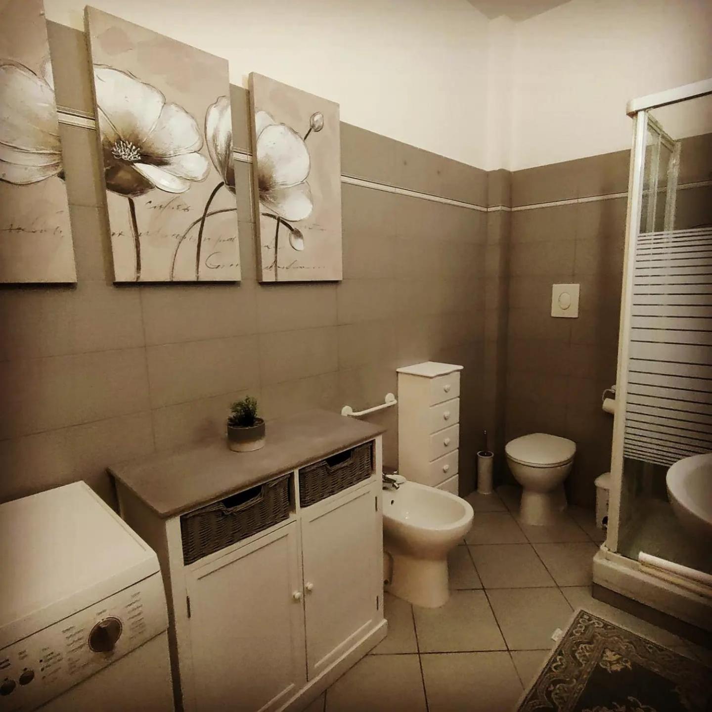 Two-Bedroom House photo 3