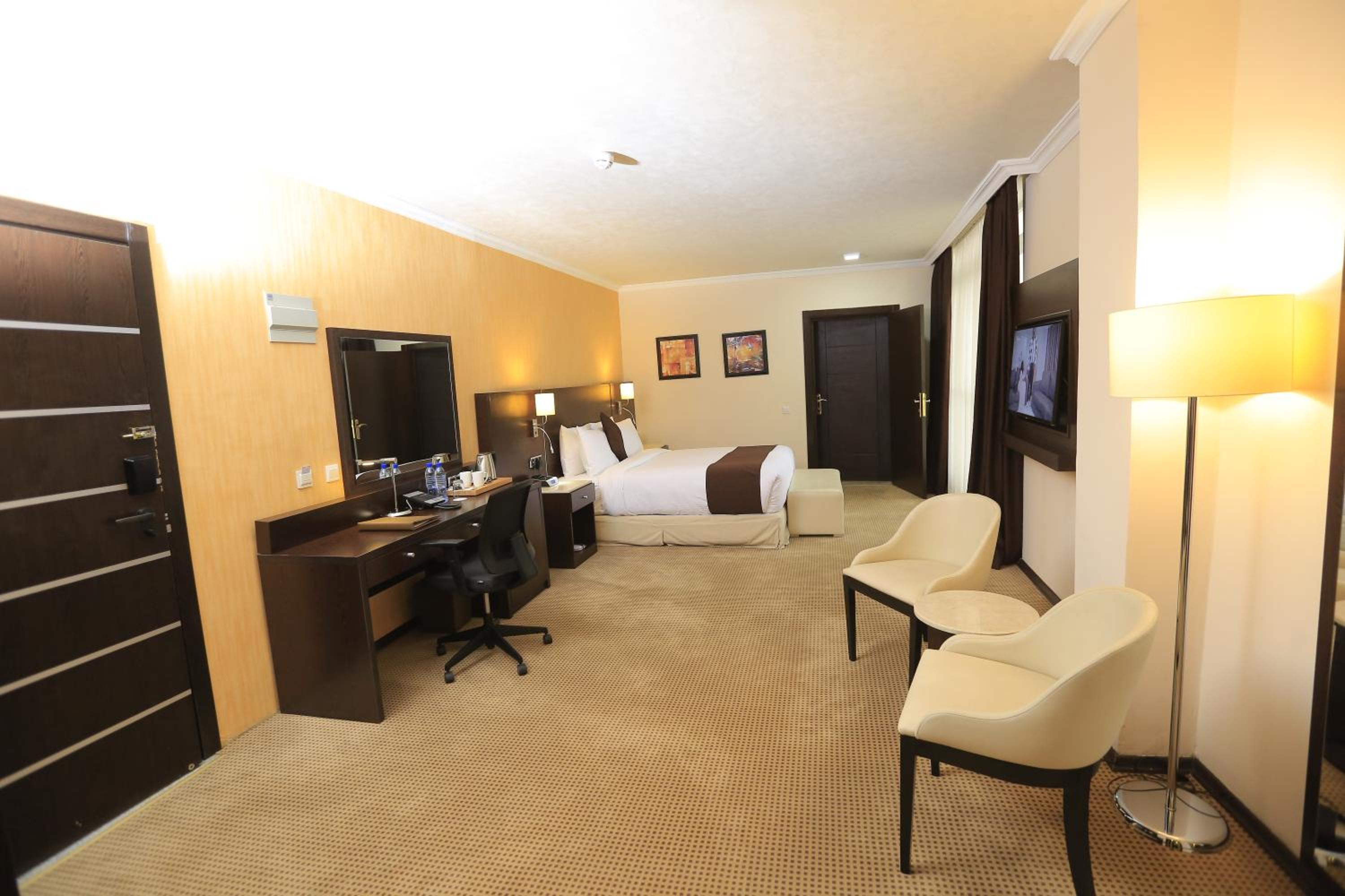 Family Room - Photo 3
