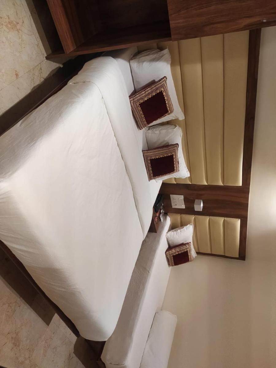 Deluxe Double Room - Photo 8