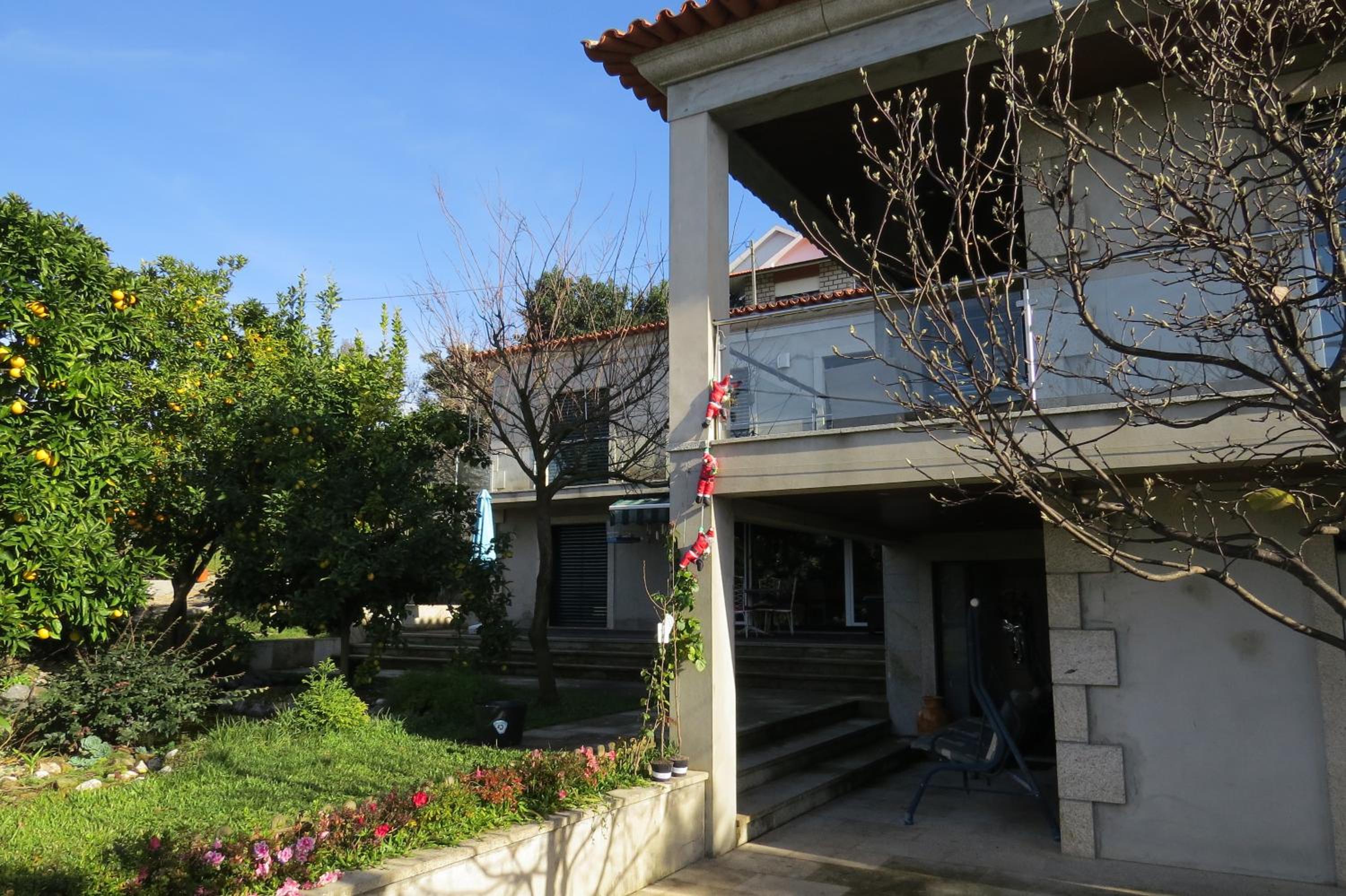 Deluxe Double Room with Balcony photo 3