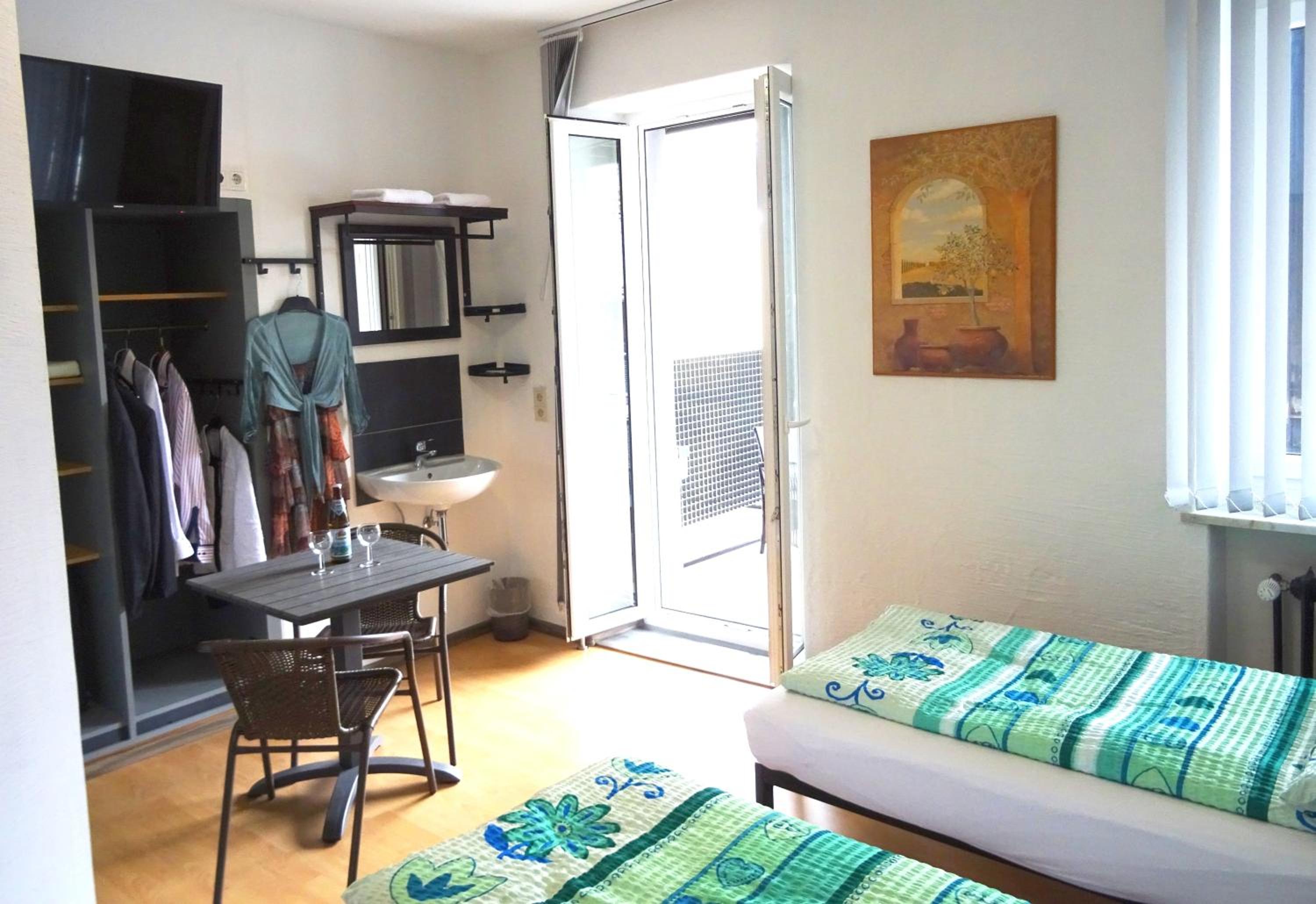 Deluxe Double Room with Balcony photo 2
