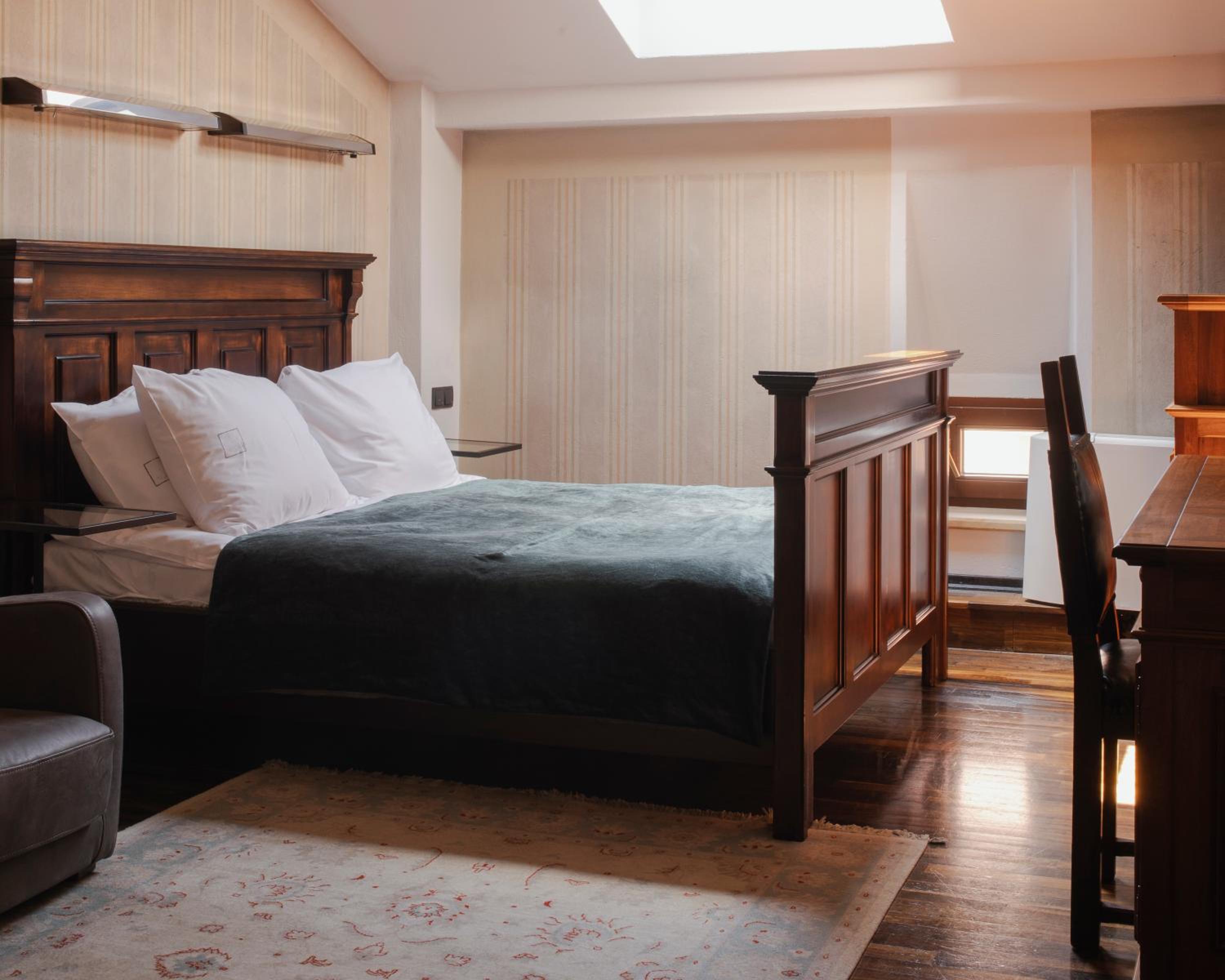 Double Room - Photo 8