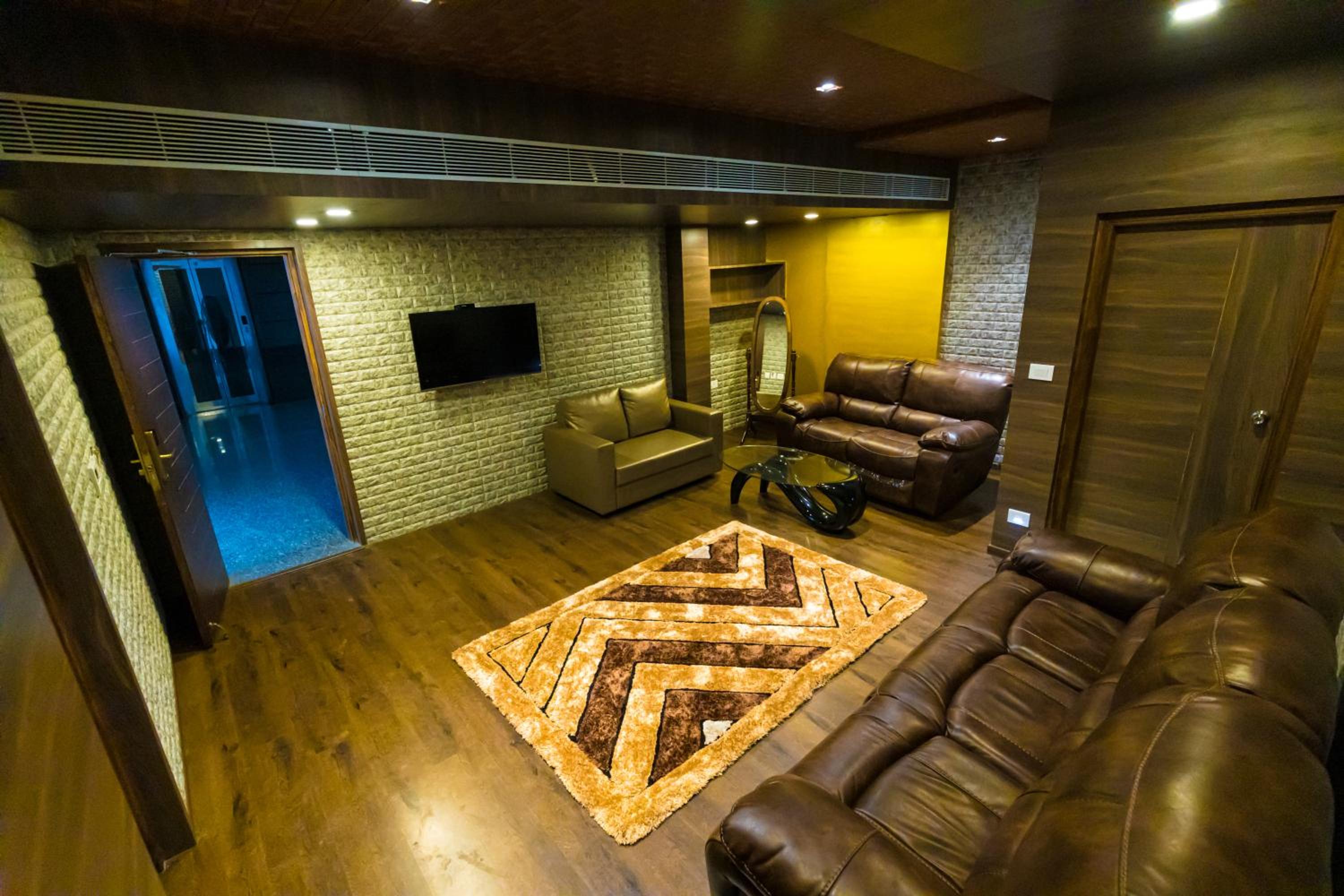 Executive Suite