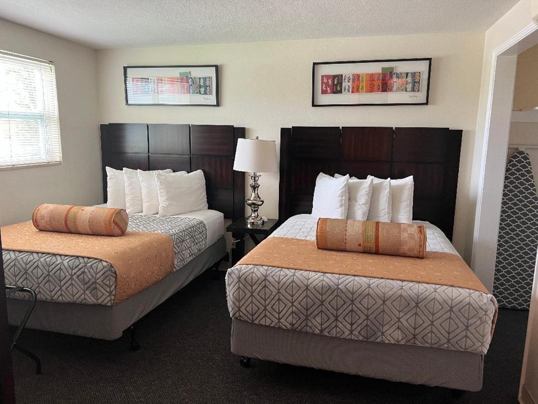 One-Bedroom Apartment with Two Beds