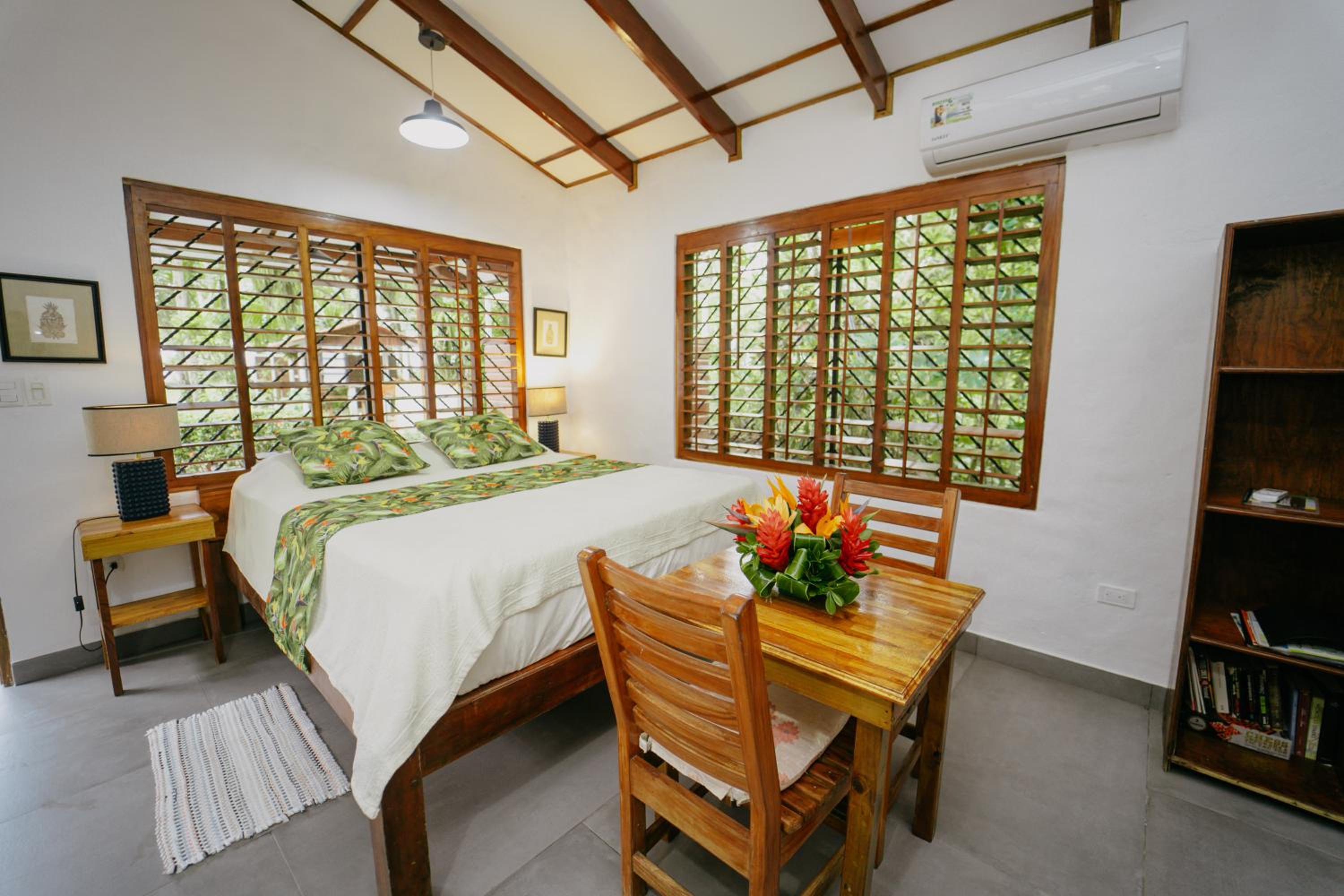Bungalow - Water Front  photo 2
