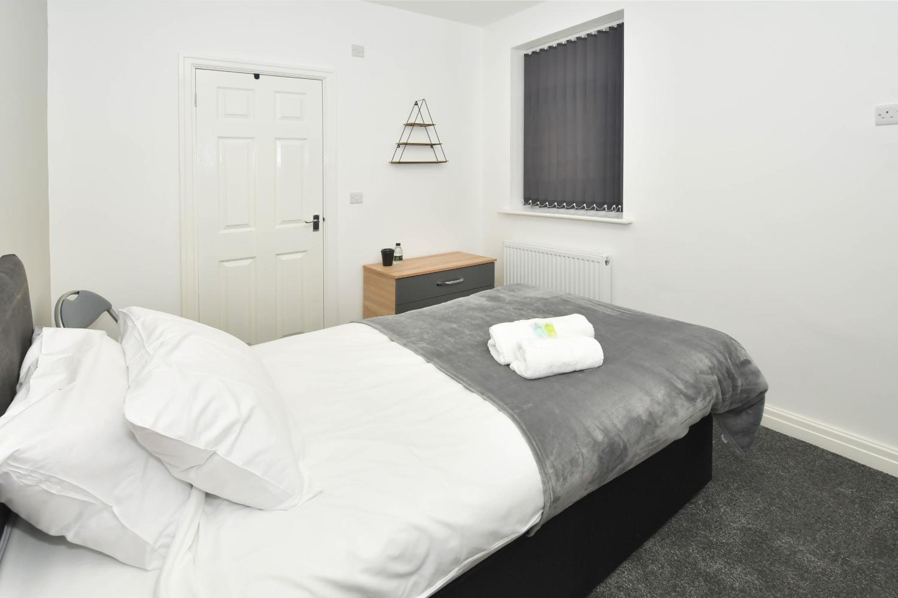 Single Room photo 2
