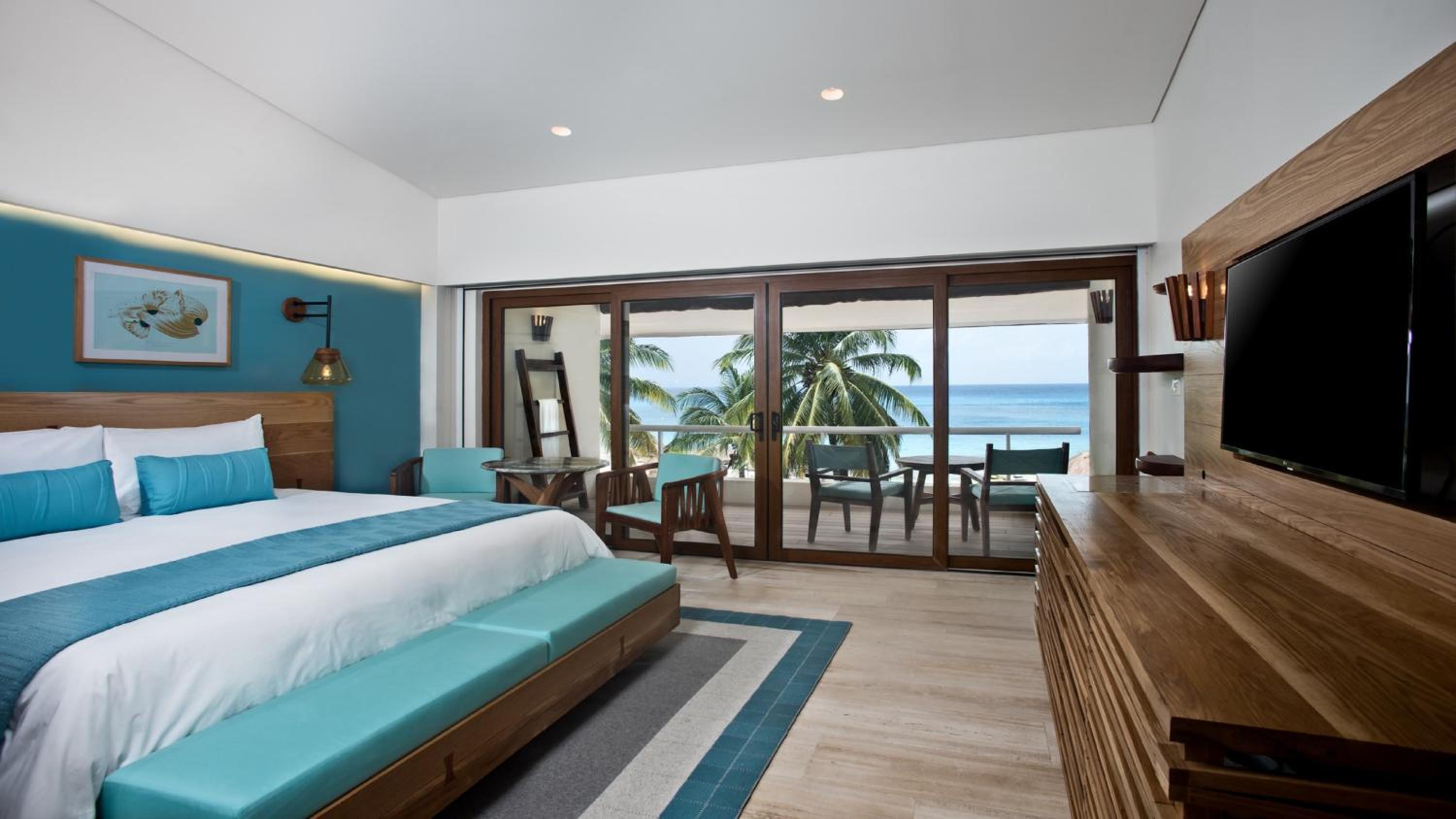 Premium Room, 2 Queen Beds (Reef View with Beach Access)