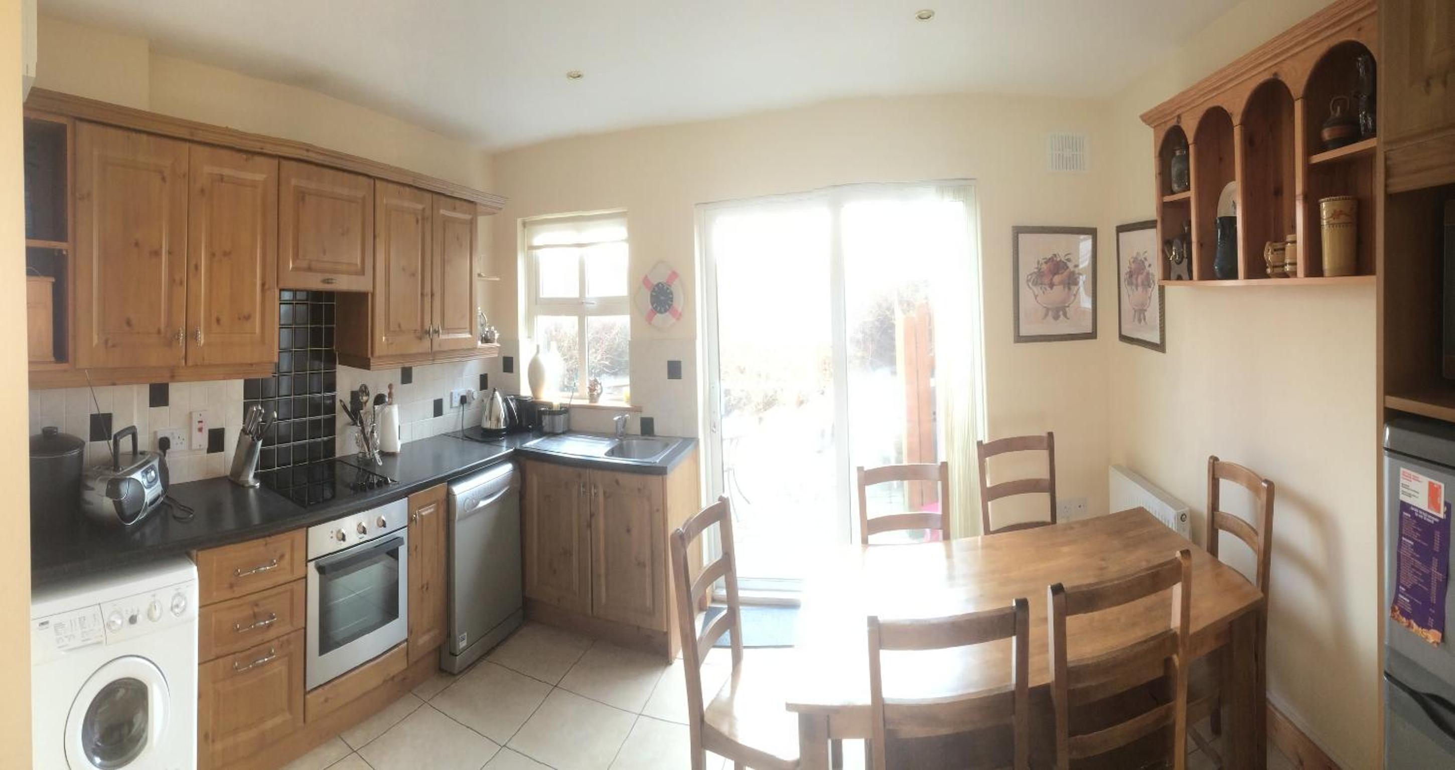 Three-Bedroom House photo 2